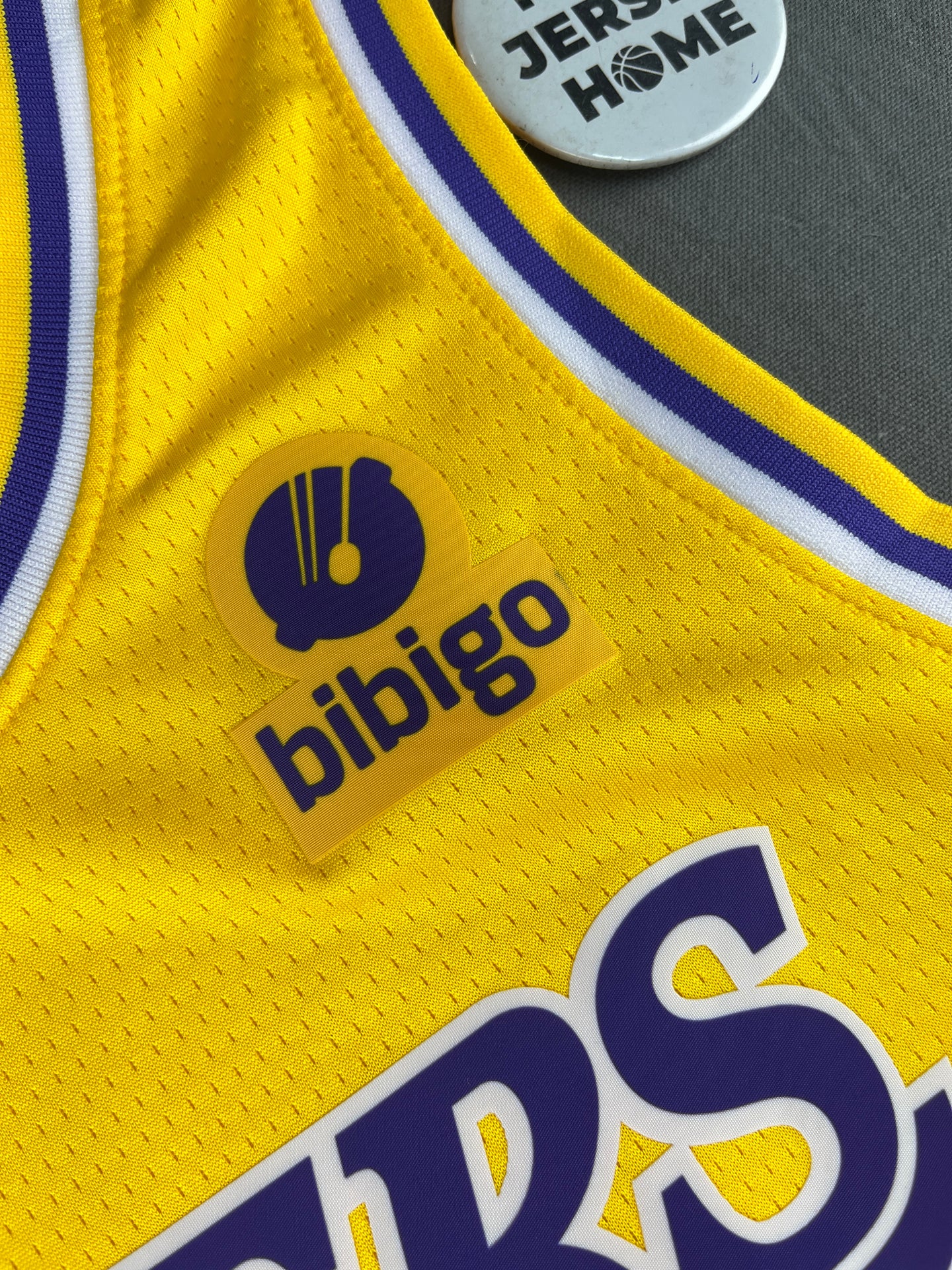 SAKURA 28 Yellow Los Angeles Lakers Heat Pressed Edition NBA Jersey