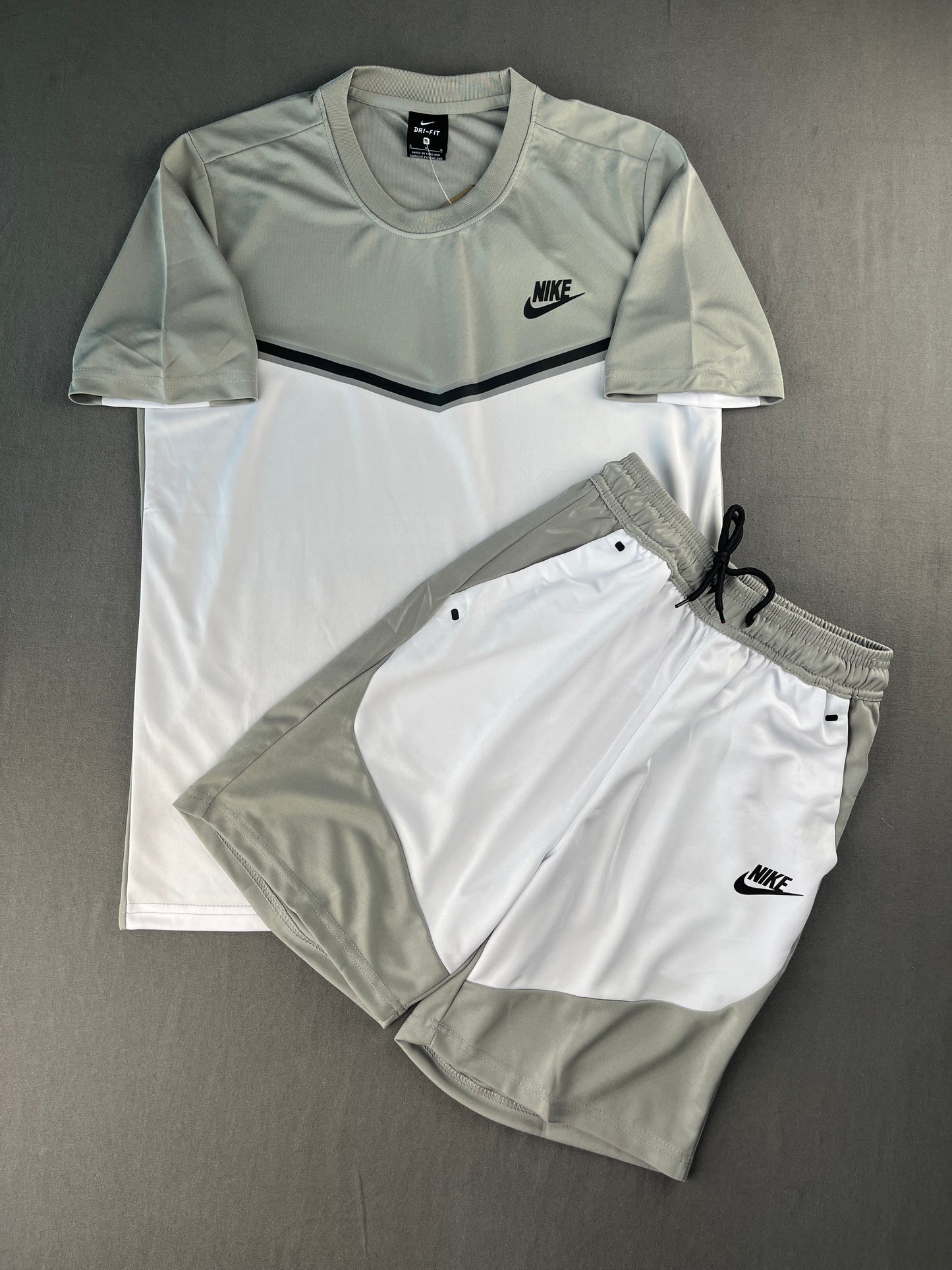 NIKE Tech White & Grey T-Shirt & Shorts Set