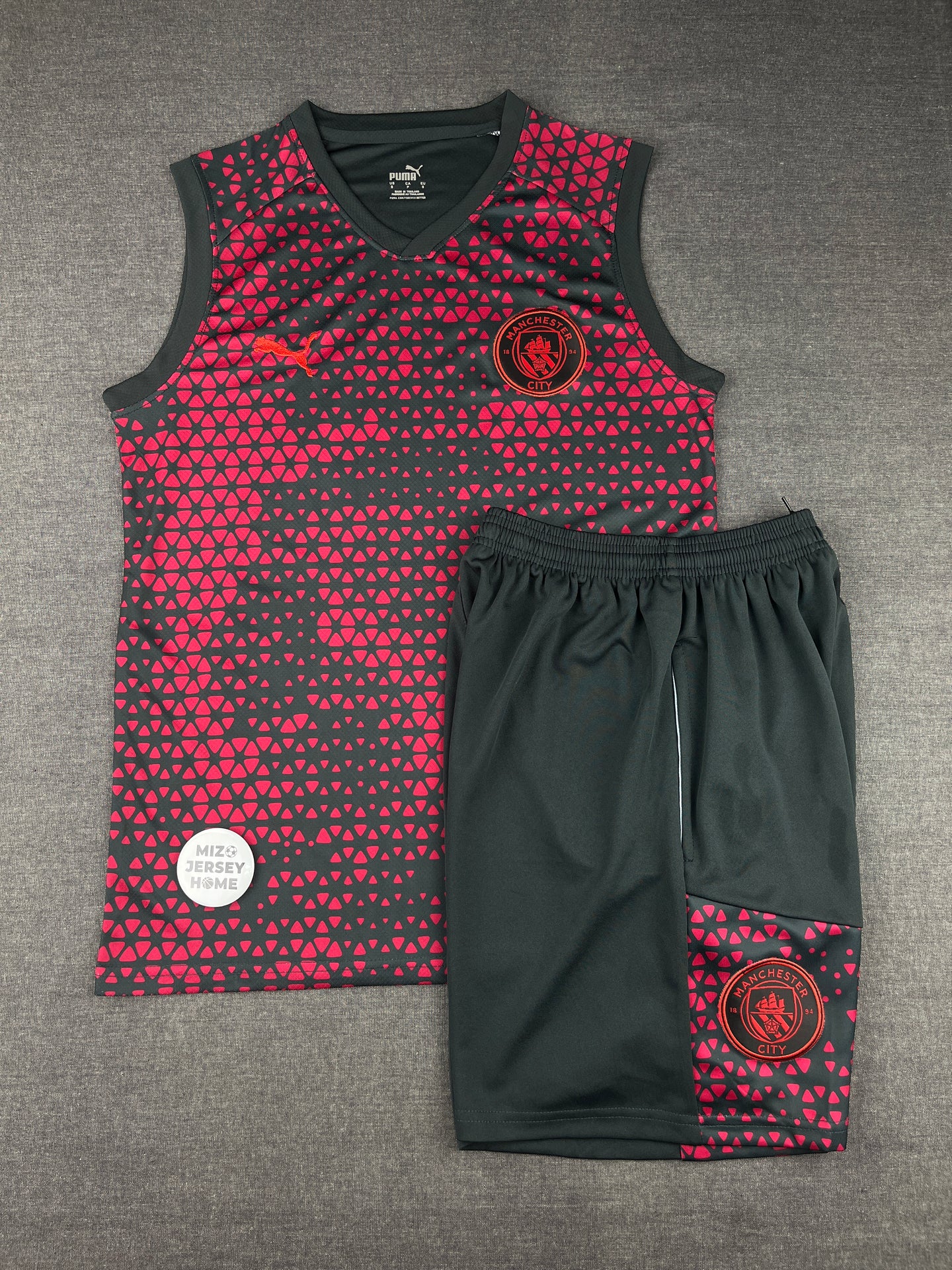 Manchester City Red & Black Sando Set