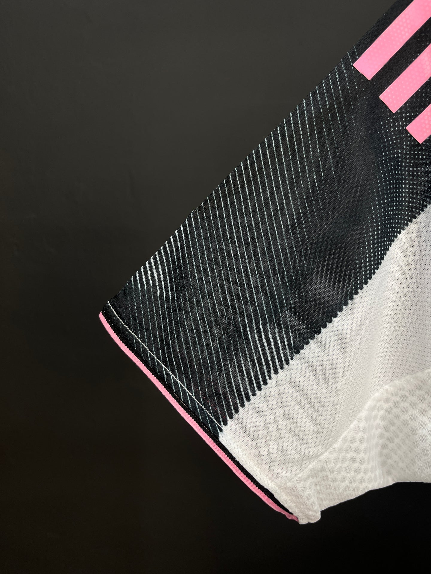 Juventus Home 25/26 Jersey Player Version