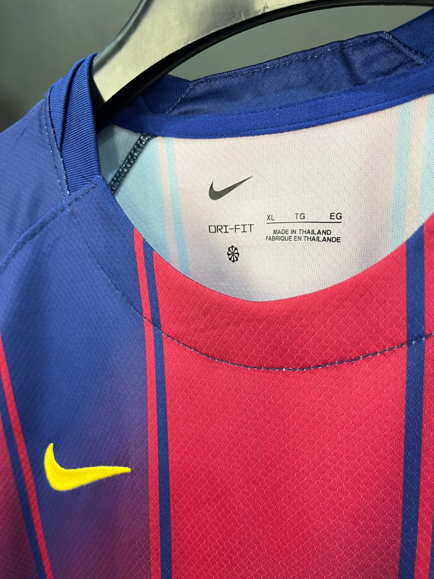 Barcelona Home Jersey 25/26 Fan Version