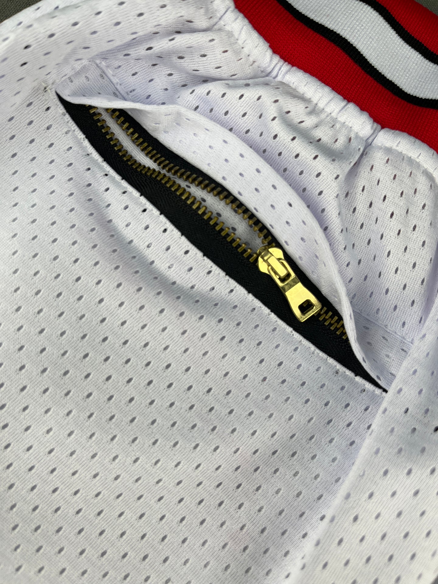 Chicago Bulls White Shorts Full Embroidery