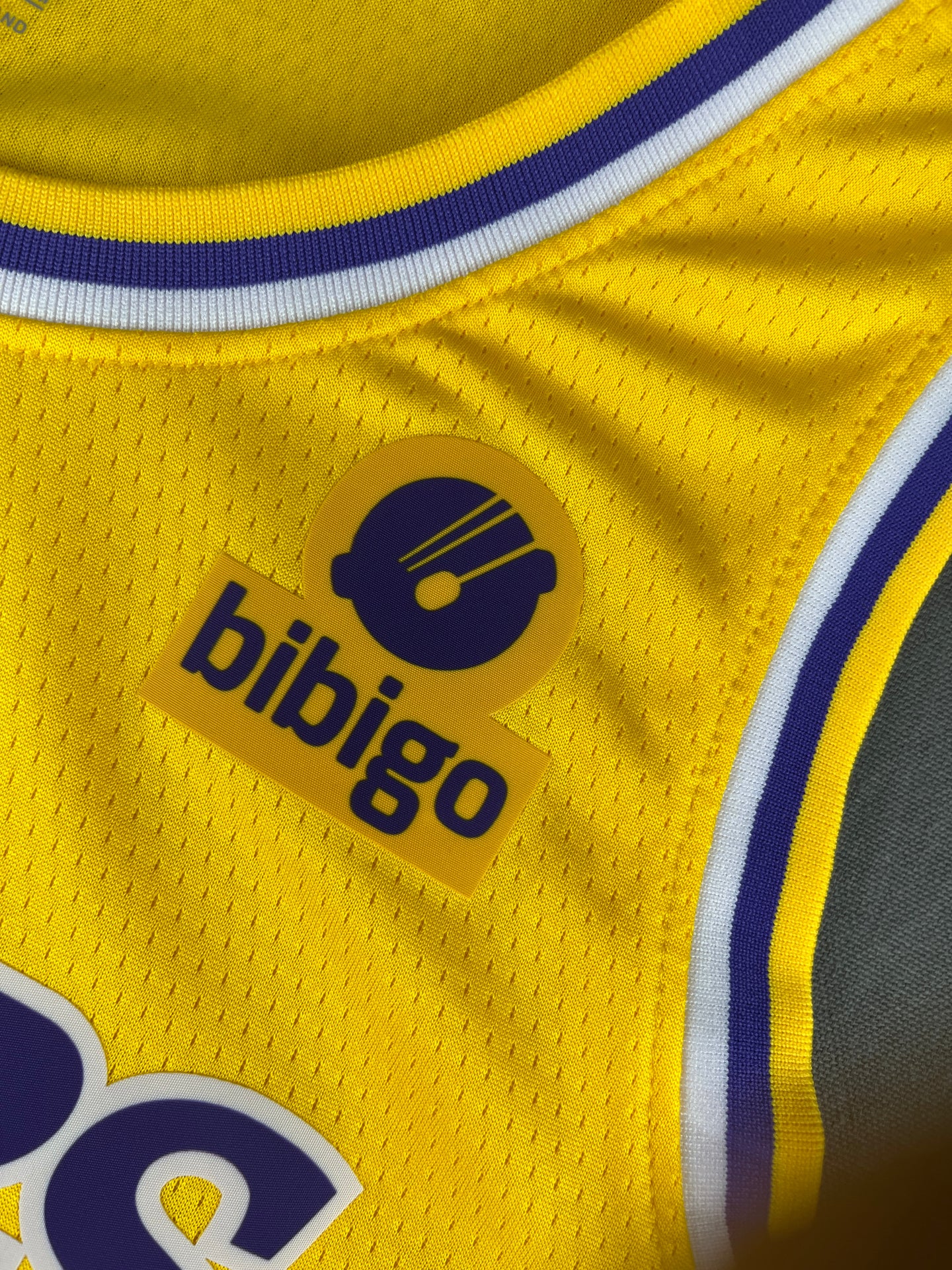 YUNJIN 88 Yellow Los Angeles Lakers Heat Pressed Edition NBA Jersey