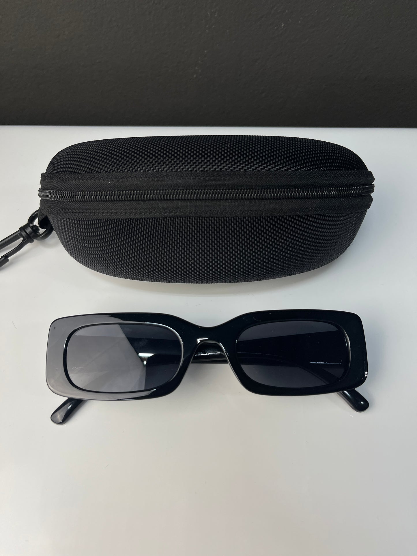 Black Vintage Sunglasses