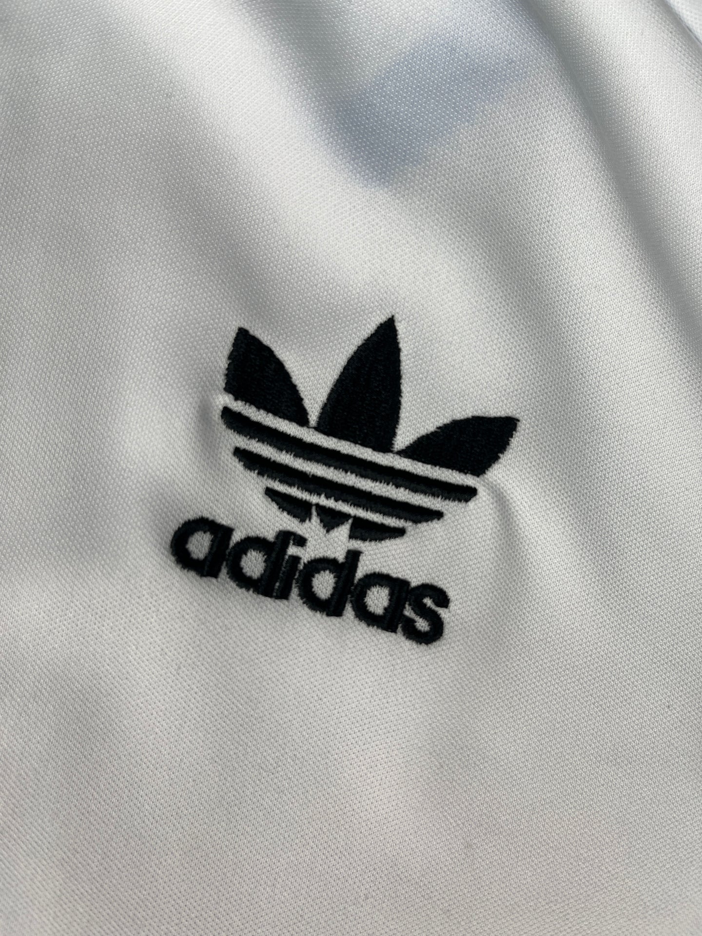 Adidas White T-Shirt & Shorts Set – Classic Three Stripes