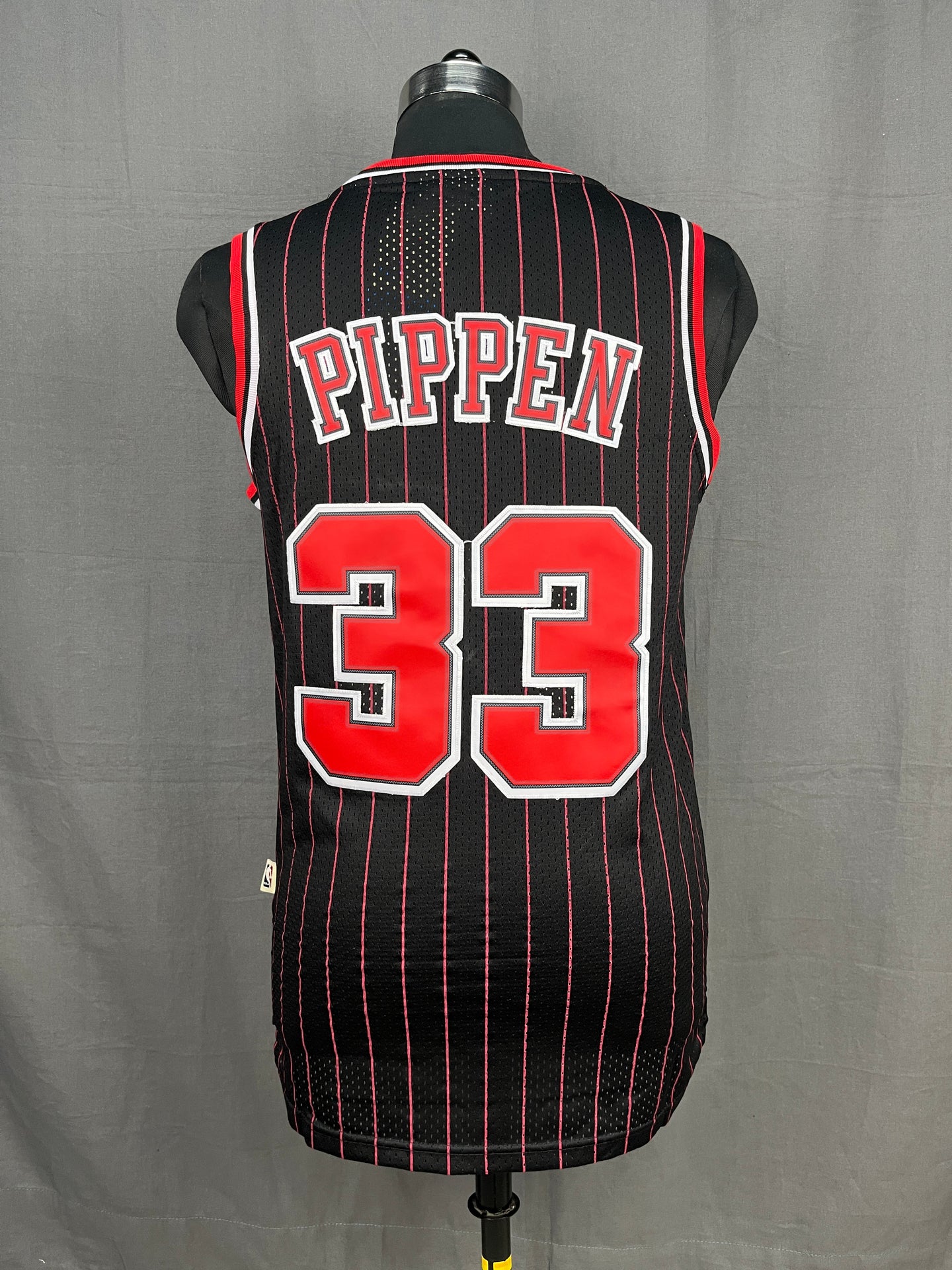 Pippen 33 Chicago Bulls Black NBA Jersey