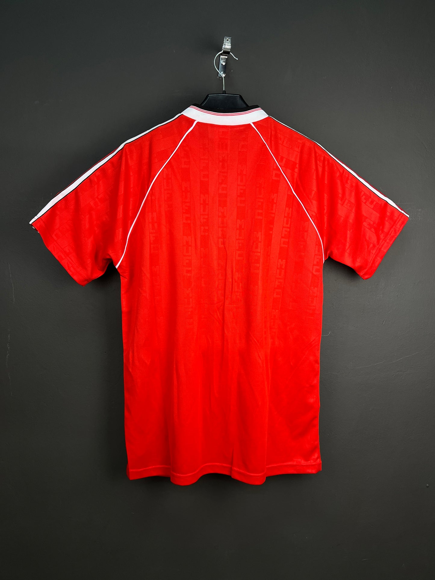 Manchester United 1988/90 SHARP Home Retro Jersey