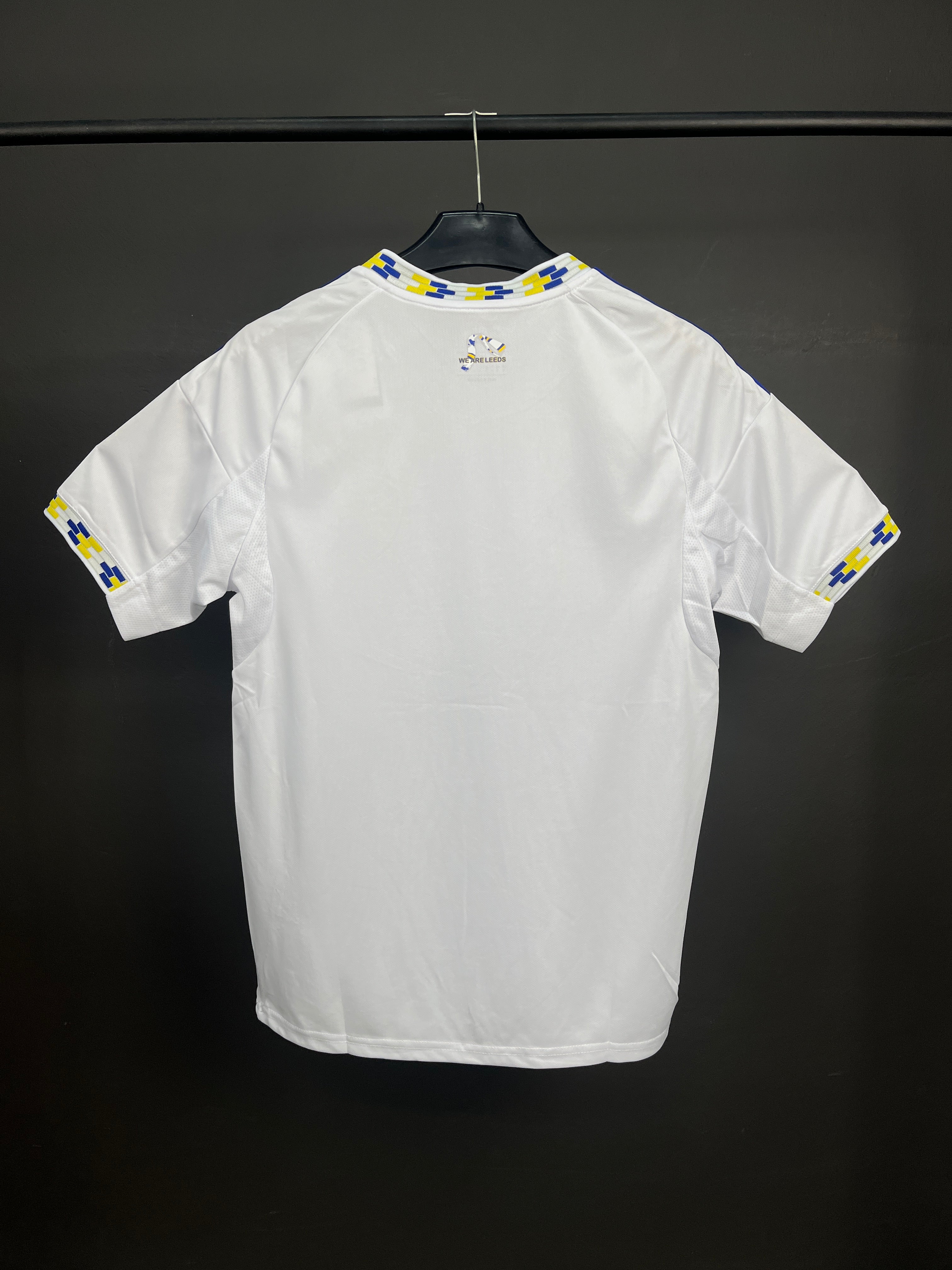 Leeds United Home 25/26 Jersey Fan Version – Mizo Jersey Home