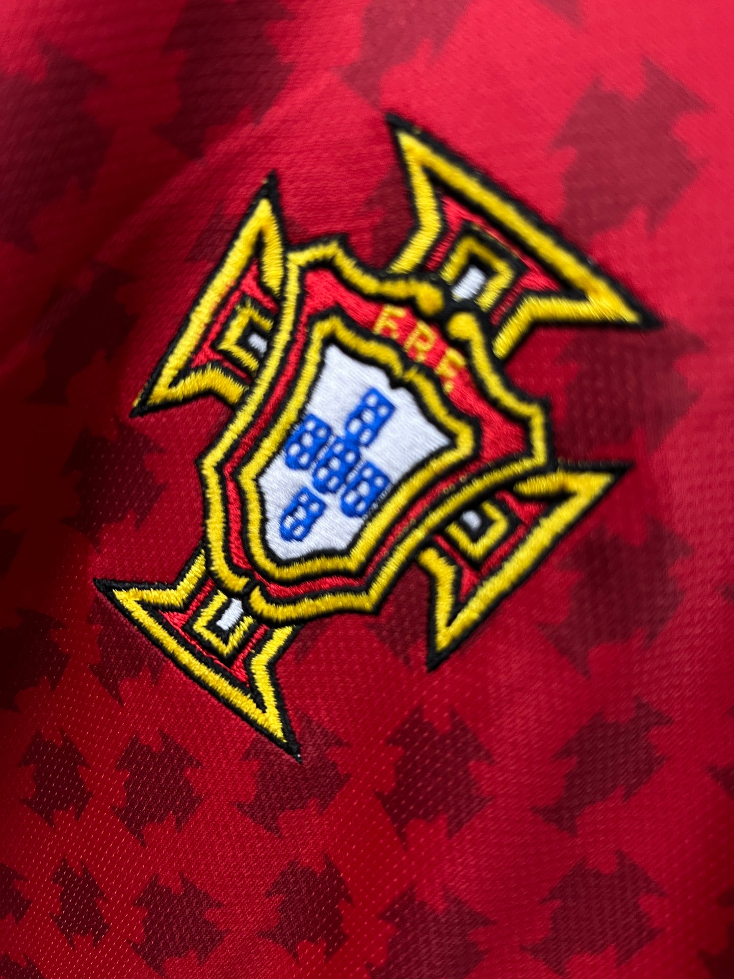 PORTUGAL 2004 HOME RETRO JERSEY