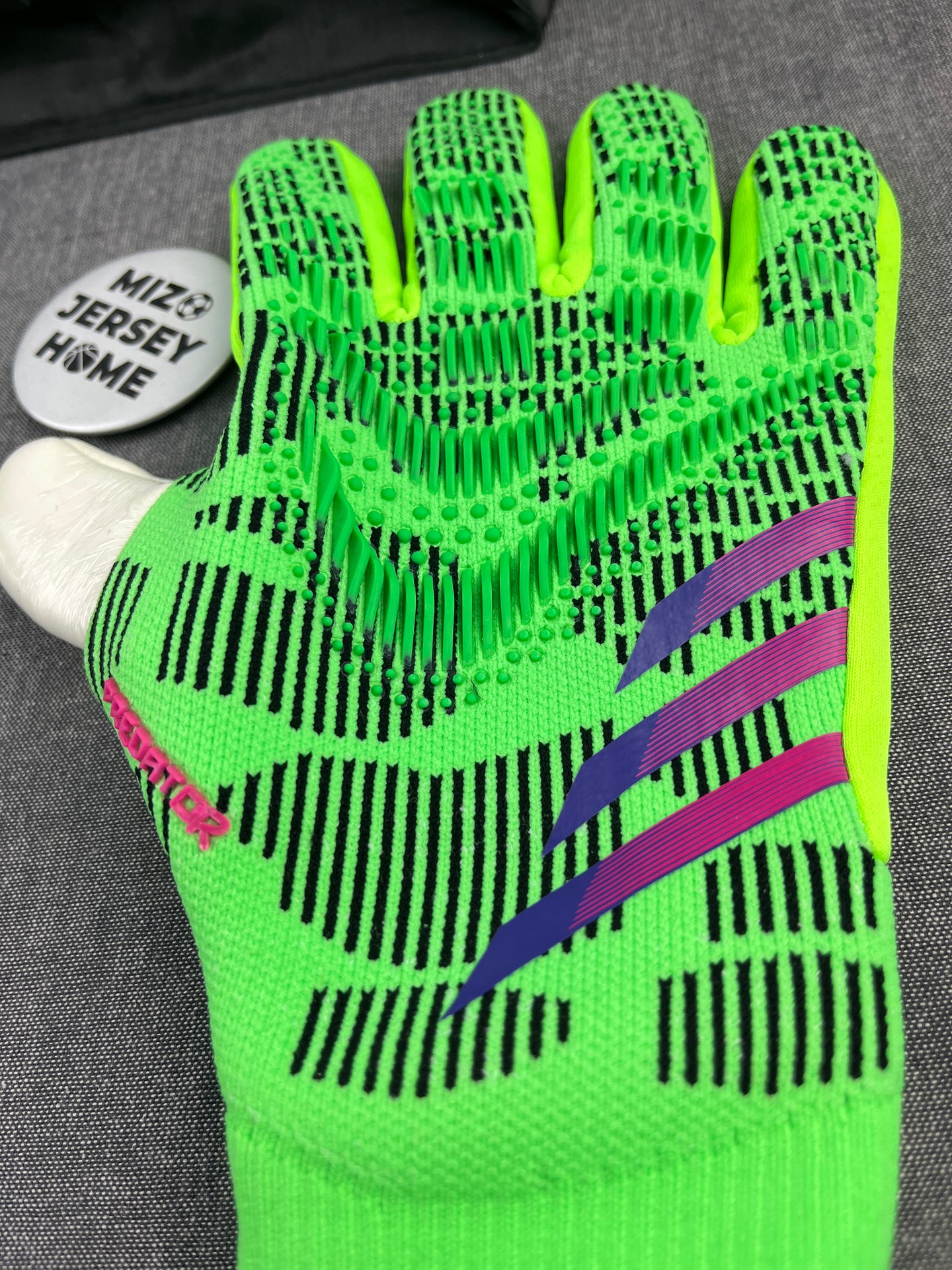 Adidas Predator Green Gloves
