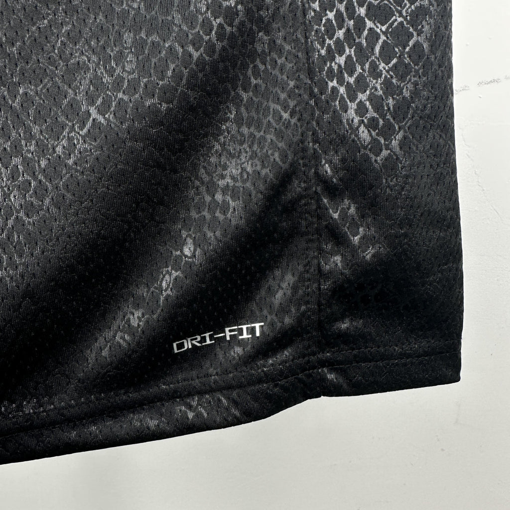 Doncic 77 Black Lakers Heat Pressed Edition