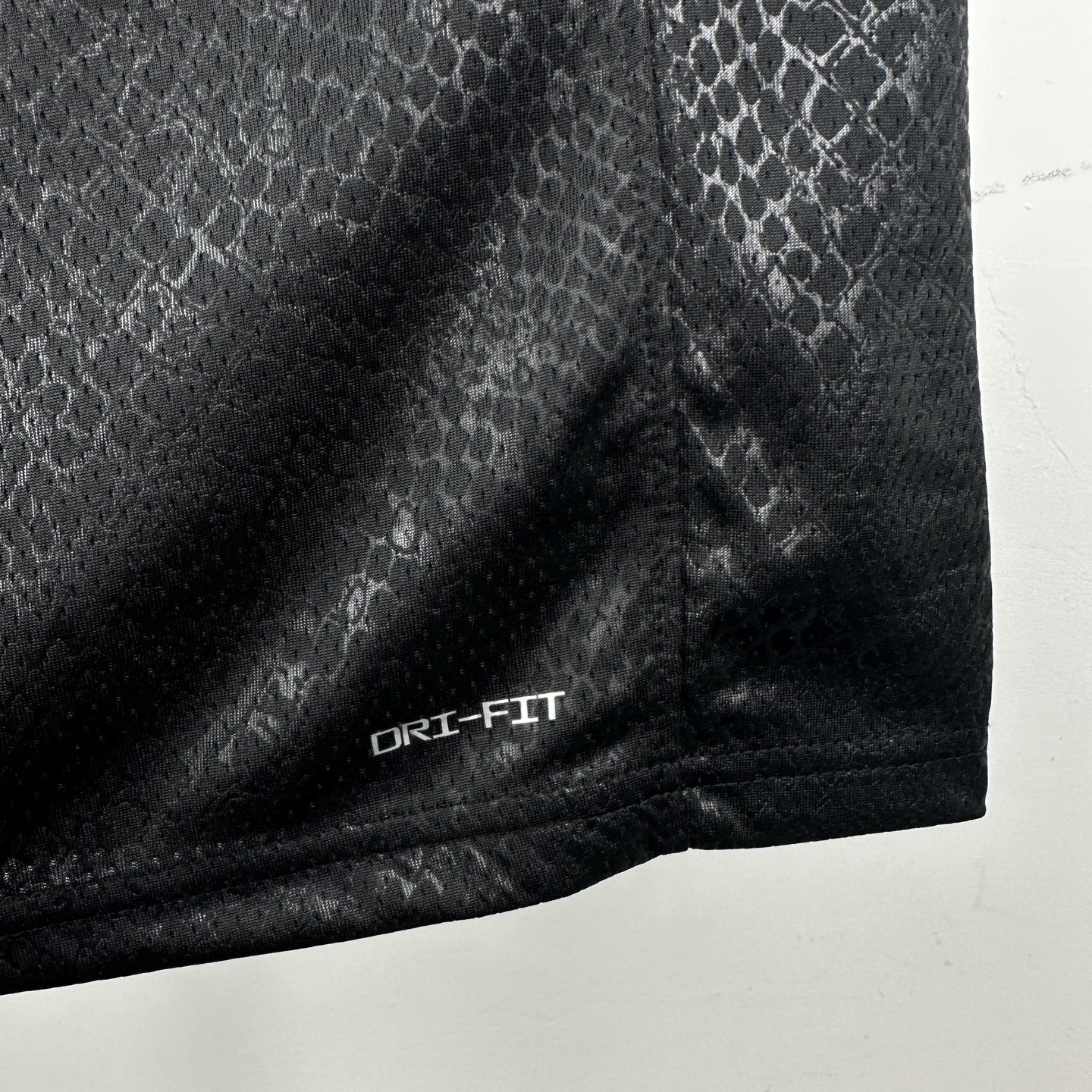 Doncic 77 Black Lakers Heat Pressed Edition