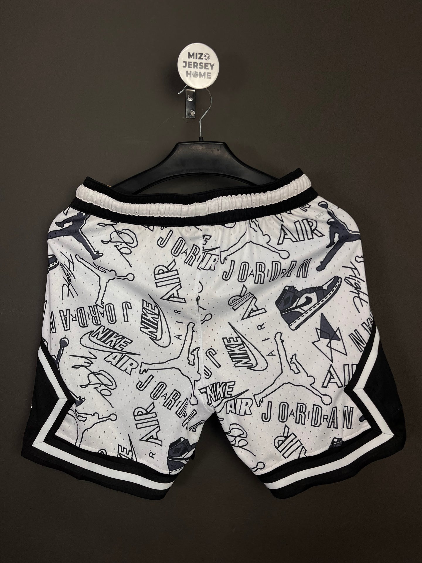 Jordan Graffiti Print Basketball White Diamond Shorts