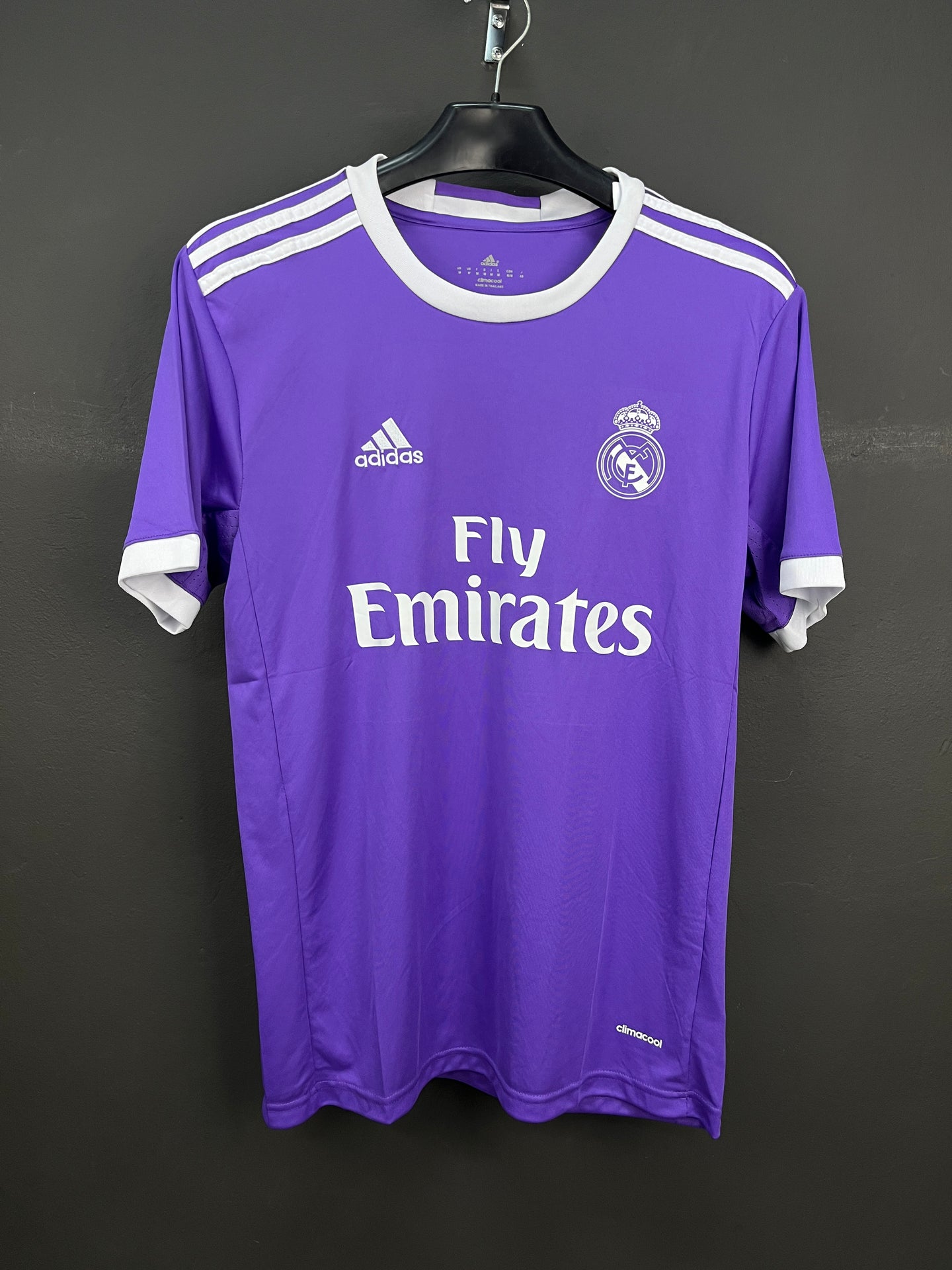 Real Madrid Away 2016-17 Retro Jersey