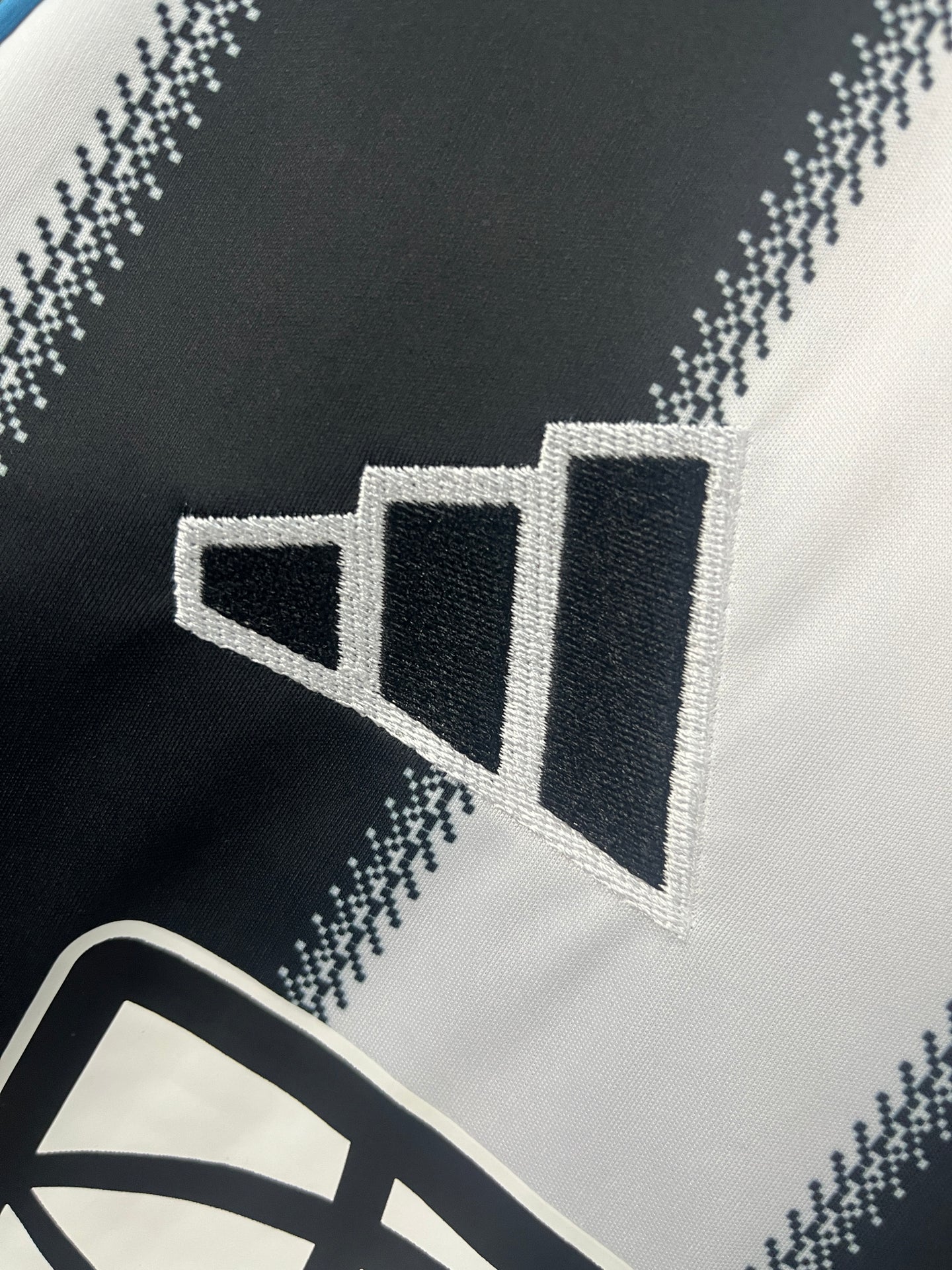 Newcastle United Home Jersey 25/26 Fan Version