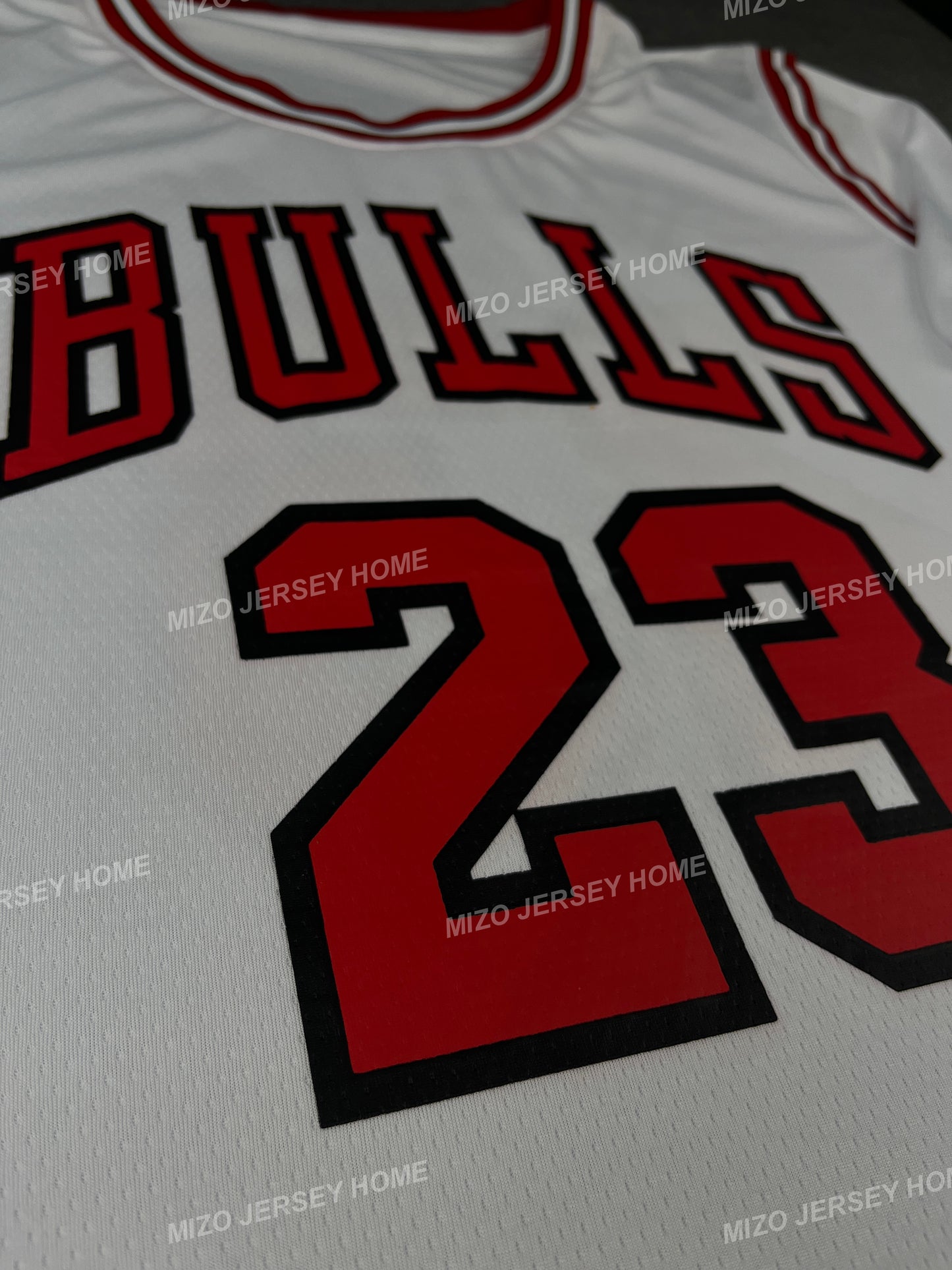 MICHAEL JORDAN 23 White Chicago Bulls NBA T-SHIRT