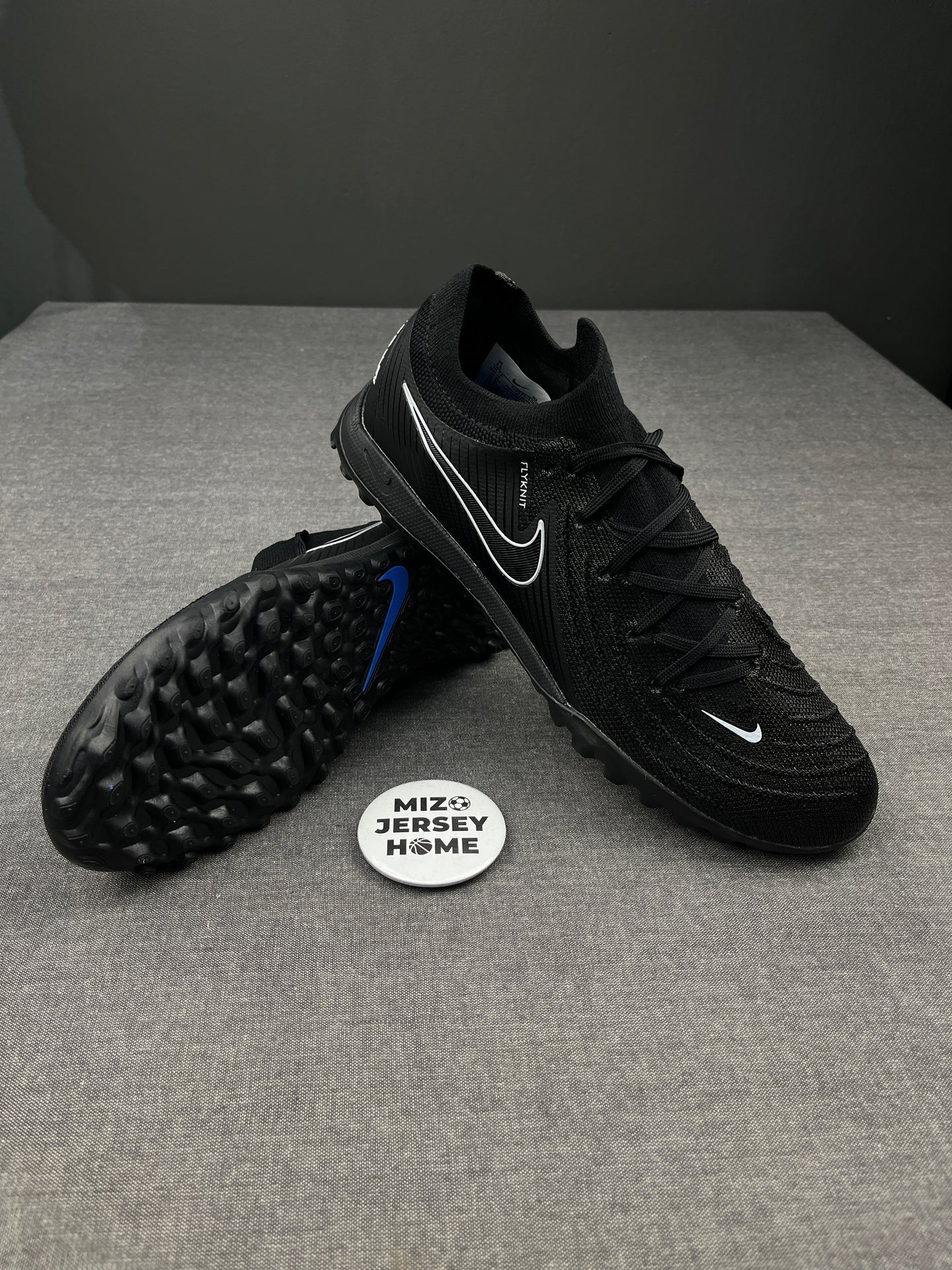 NIKE Phantom GX II Elite TF Futsal Shoes