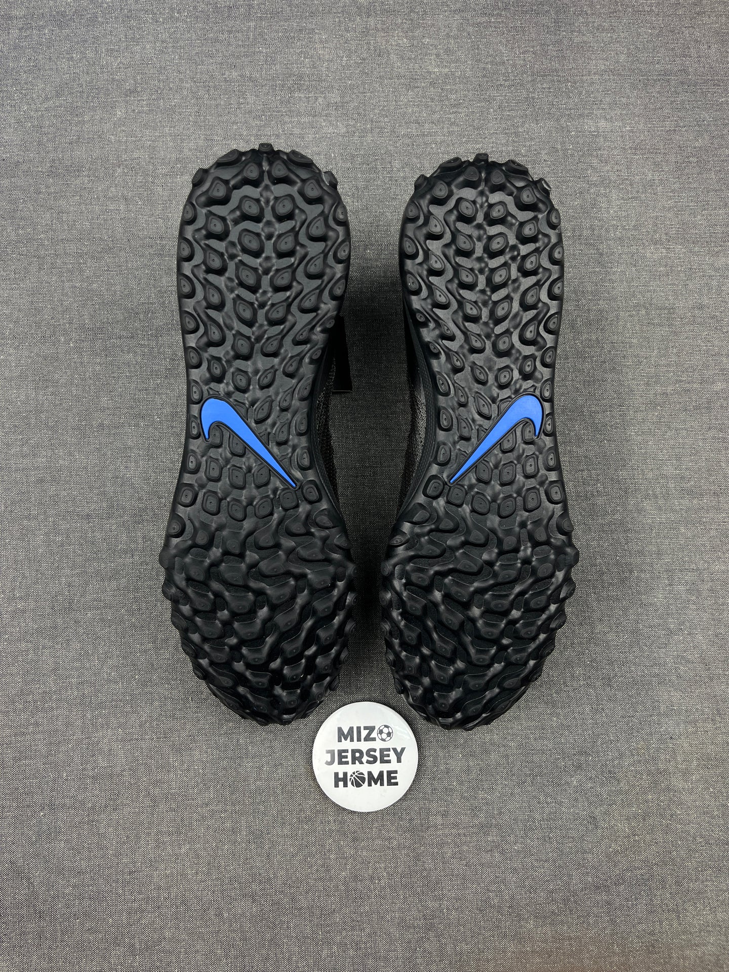 NIKE Phantom GX II Elite TF Futsal Shoes