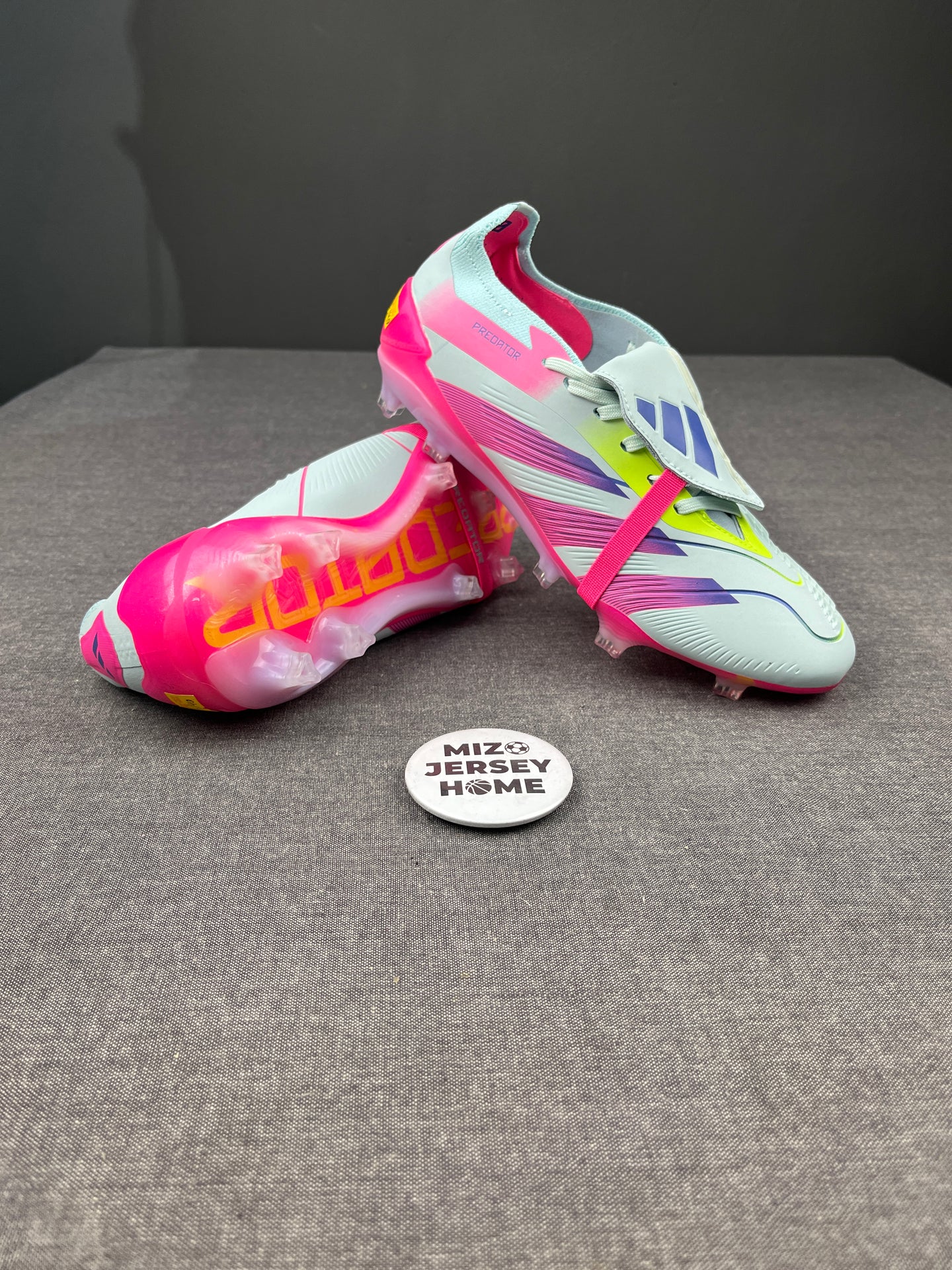 ADIDAS PREDATOR TONGUE Pink/White FG Football Shoes