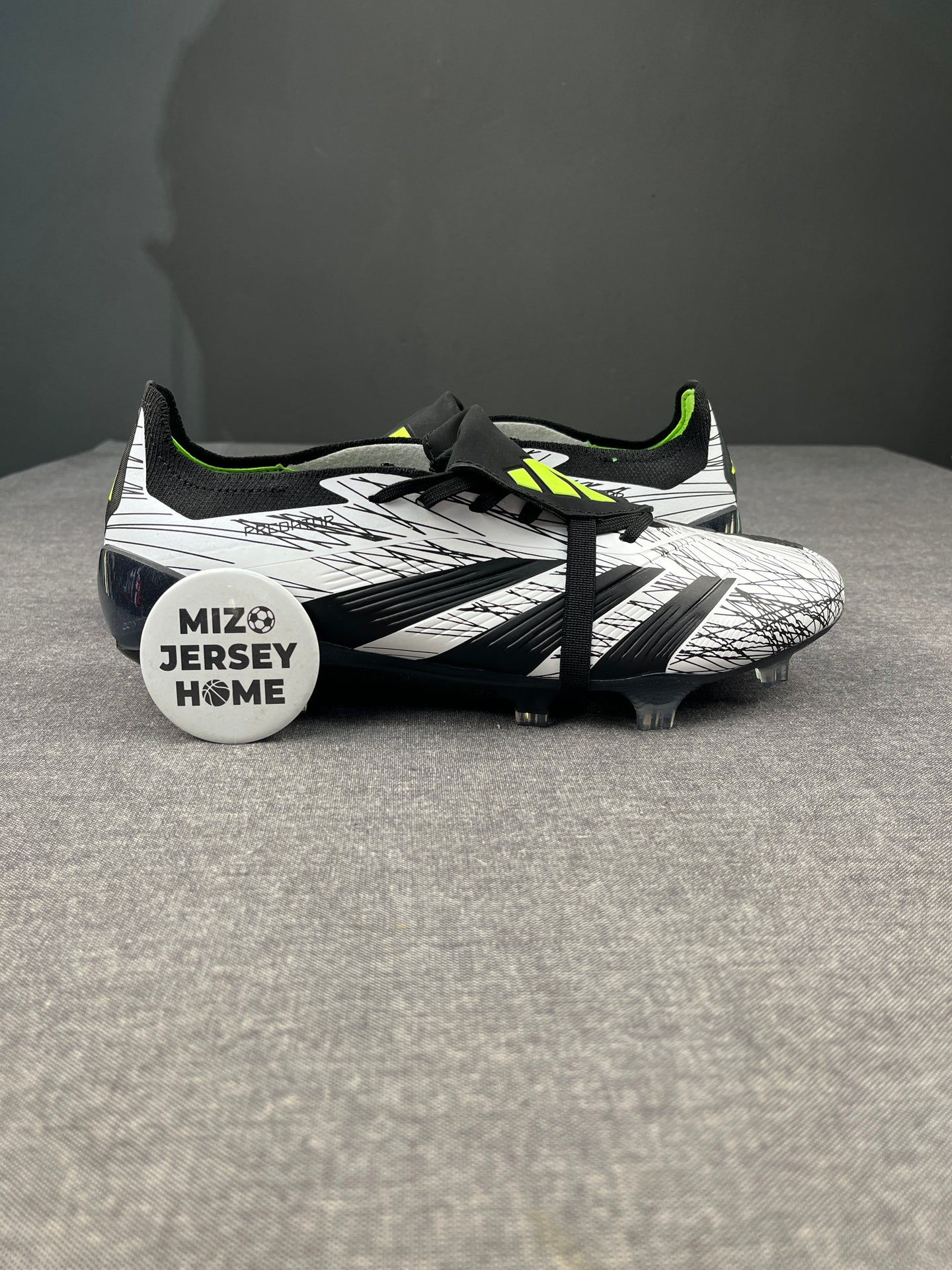 ADIDAS PREDATOR Football Shoes