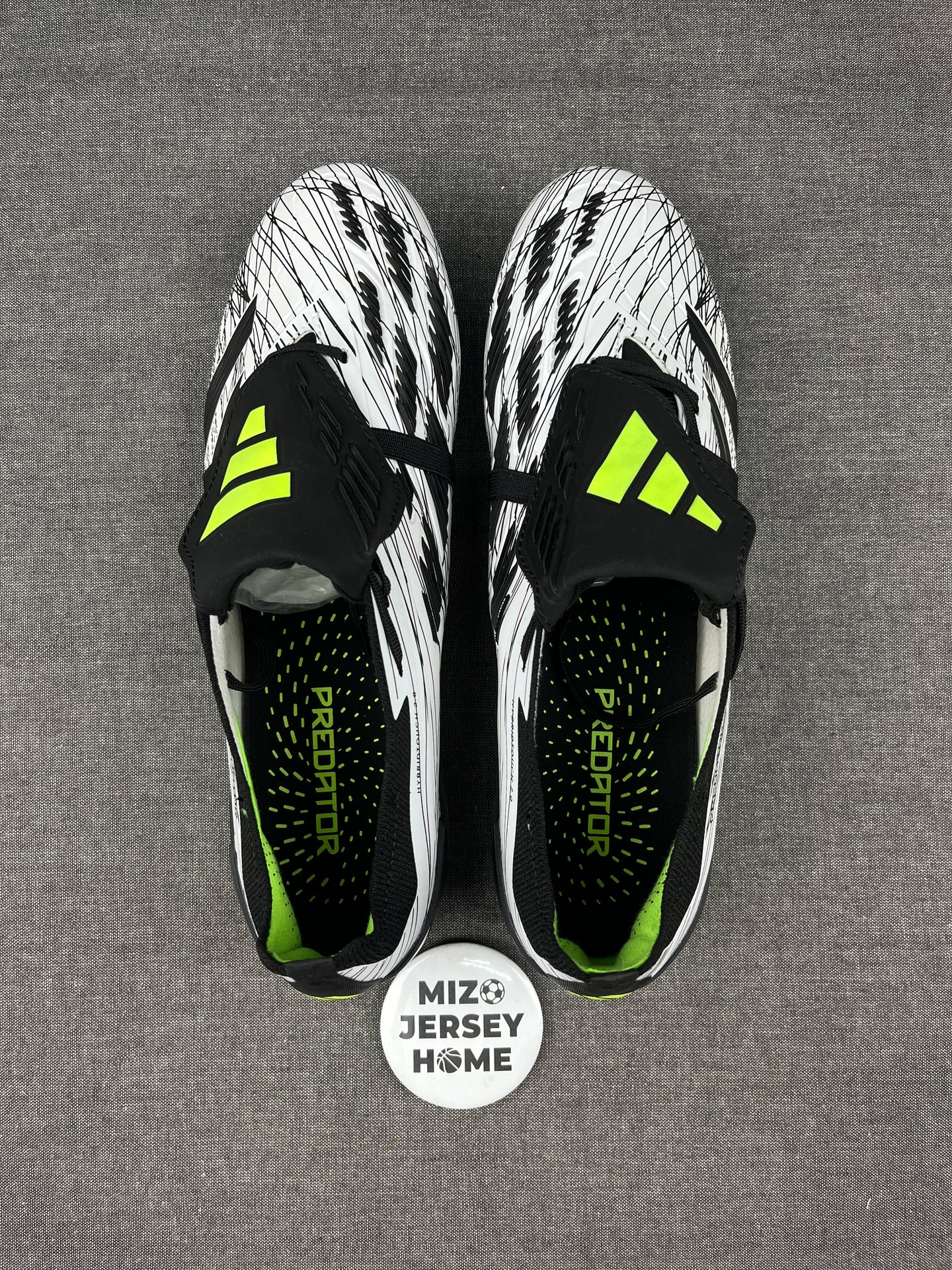 ADIDAS PREDATOR Football Shoes