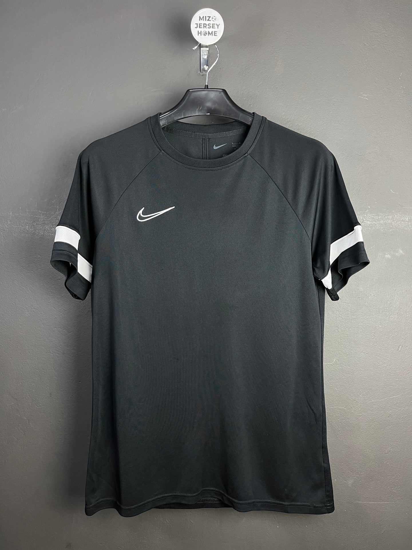 Nike Dri-FIT Men's Black Shirt (Size-L)