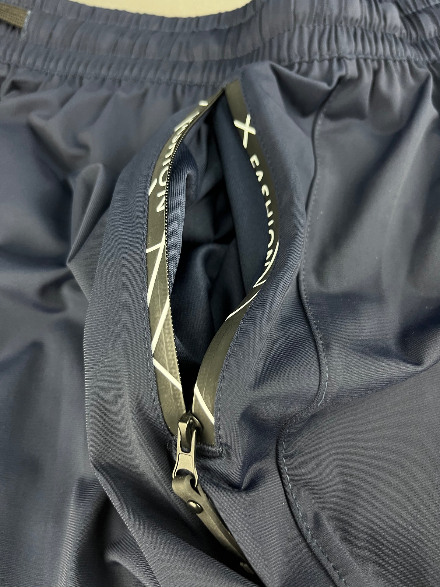 NIKE Men's Workout Navy Track Pants