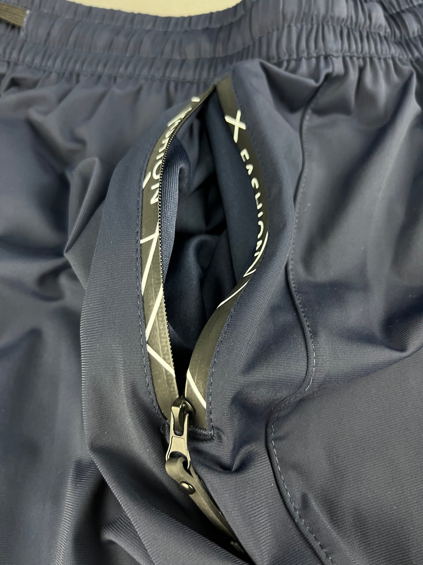 NIKE Men's Workout Navy Track Pants