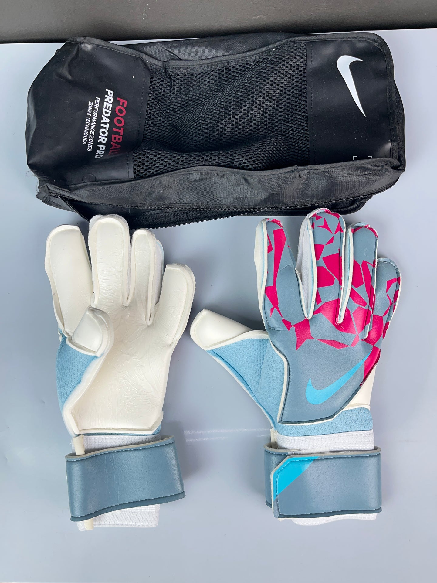 NIKE Vapor Grip3 Goalkeeper Gloves