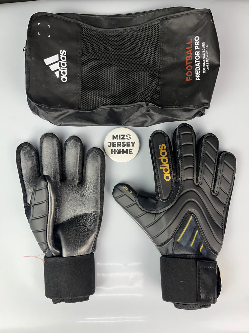 Adidas Copa Pro Goalkeeper Gloves Black/Gold