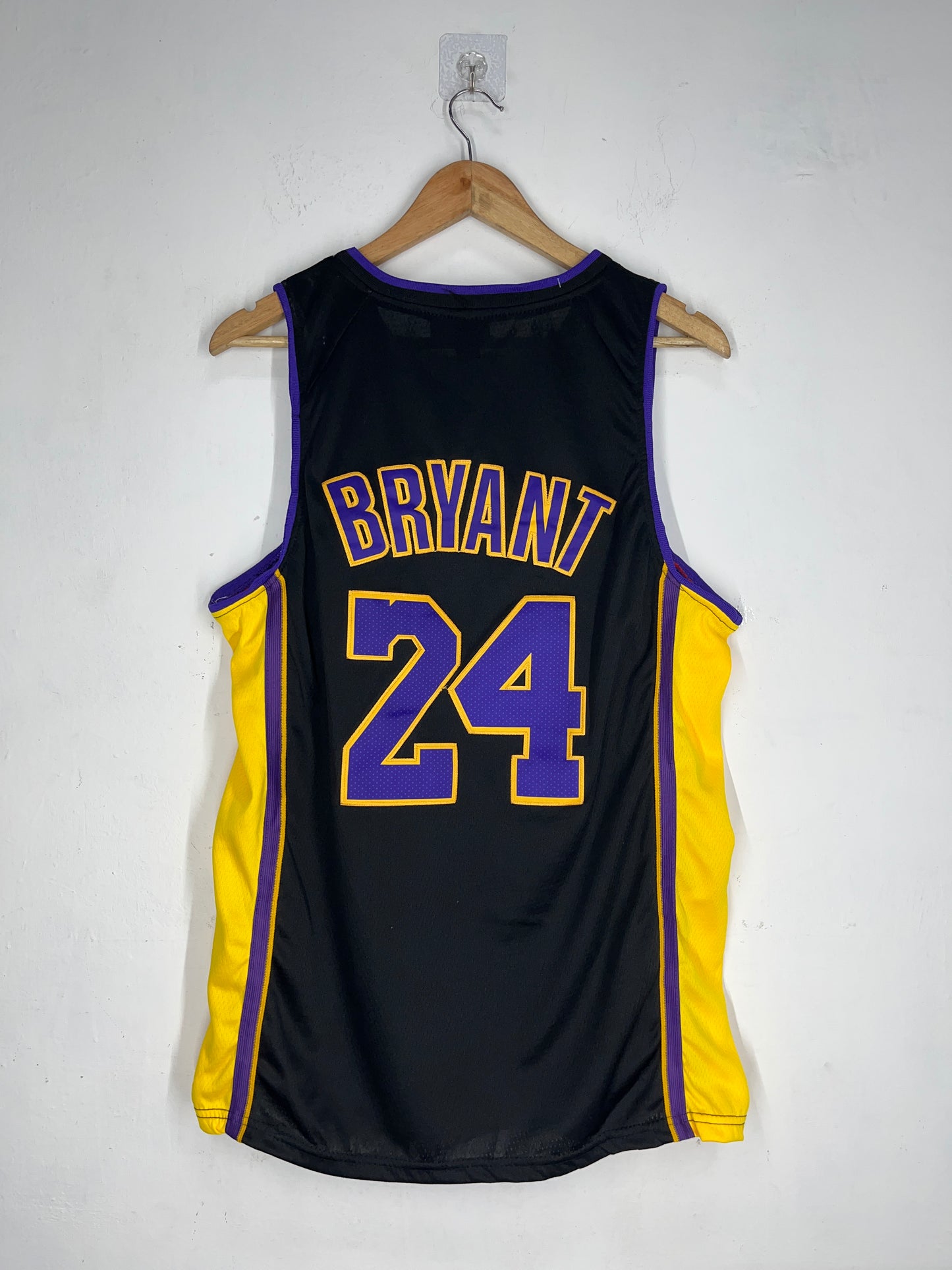 BRYANT 24 Black Los Angeles Lakers NBA Jersey Champions Edition