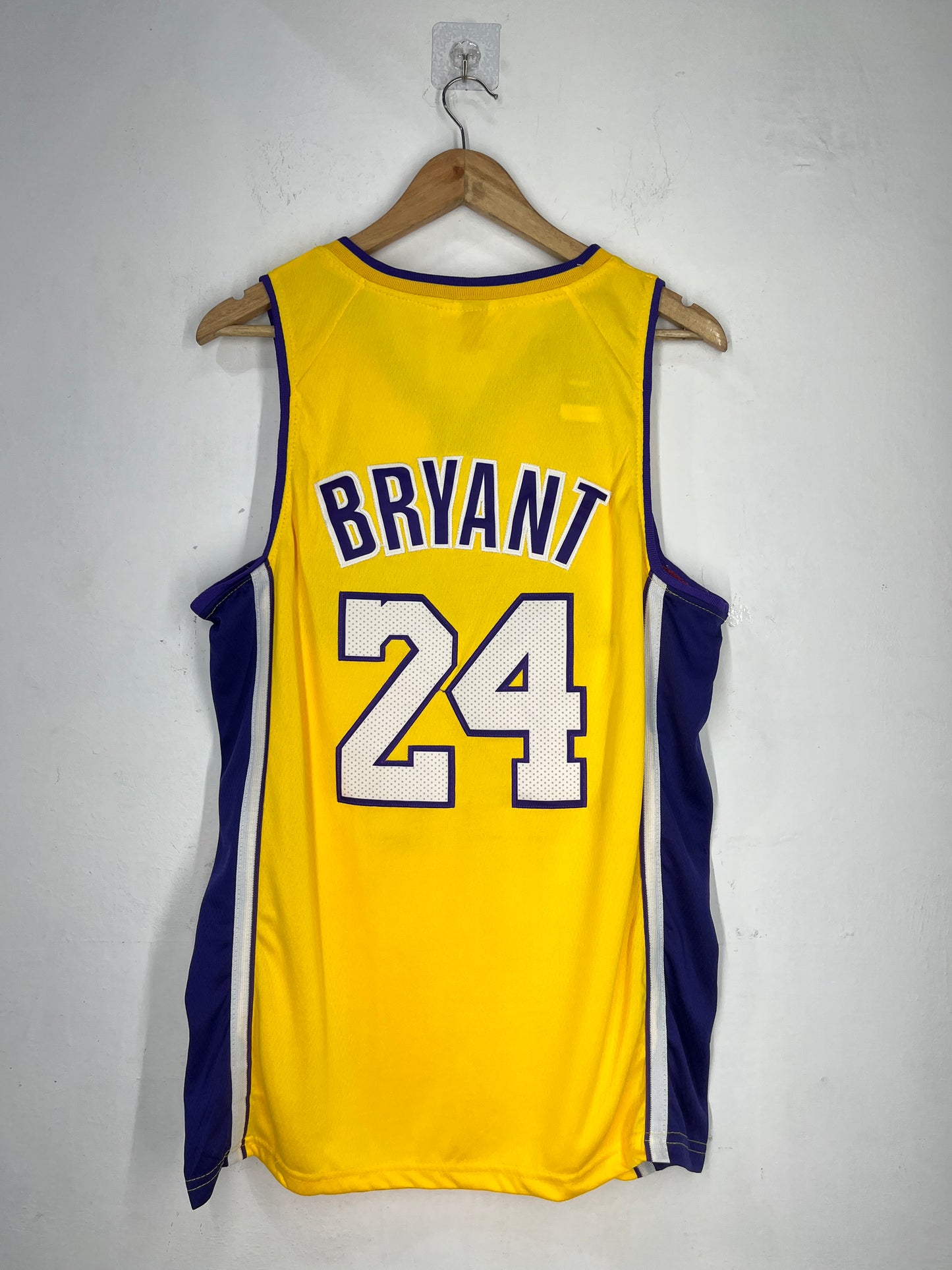 BRYANT 24 Yellow Los Angeles Lakers NBA Jersey Champions Edition