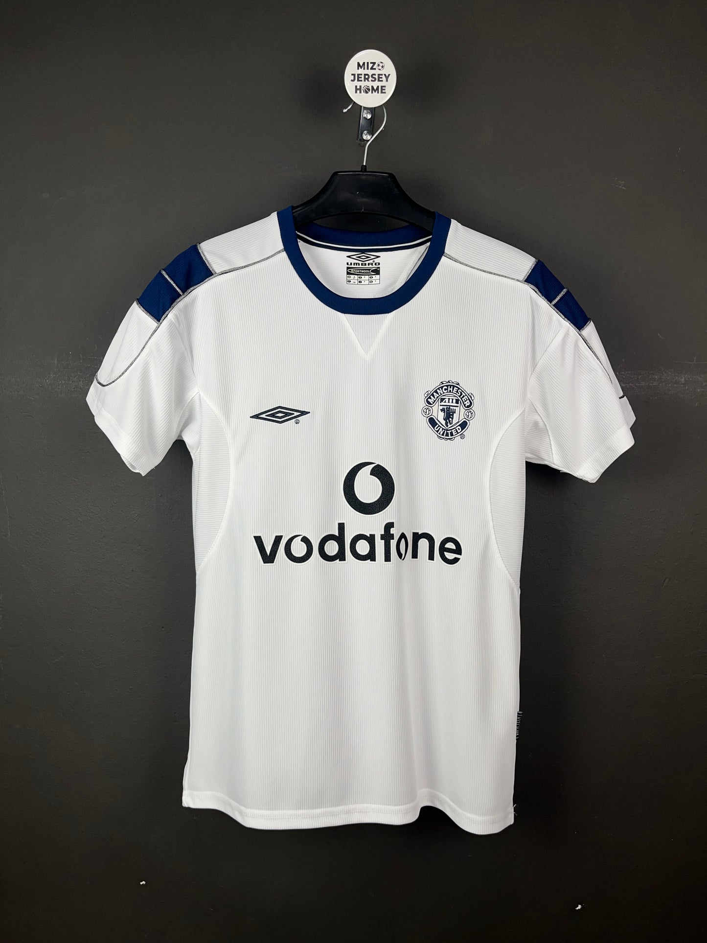 Manchester United Away 2000-2001 Retro Jersey