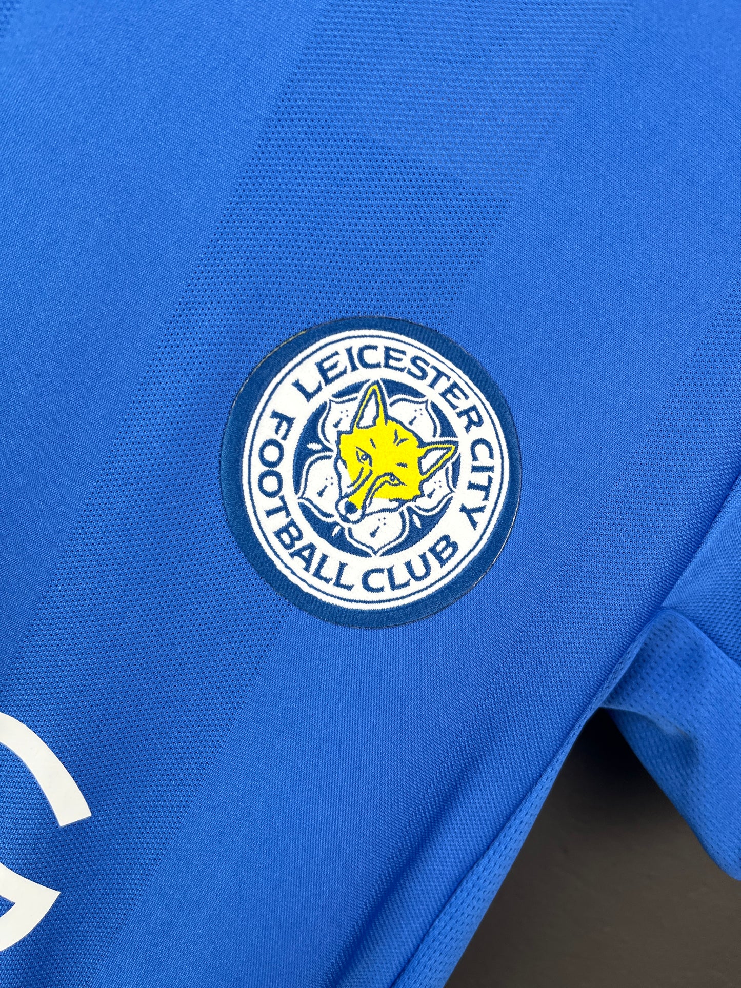Leicester City 2015-2016 Retro Jersey