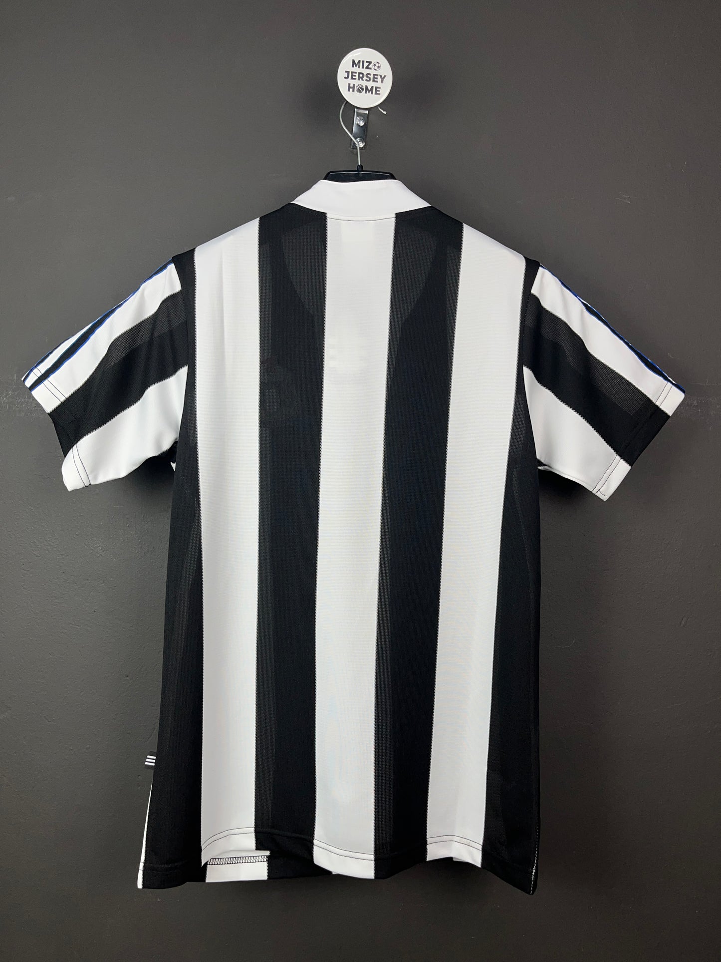 NEWCASTLE UNITED HOME 1995-1997 | RETRO JERSEY