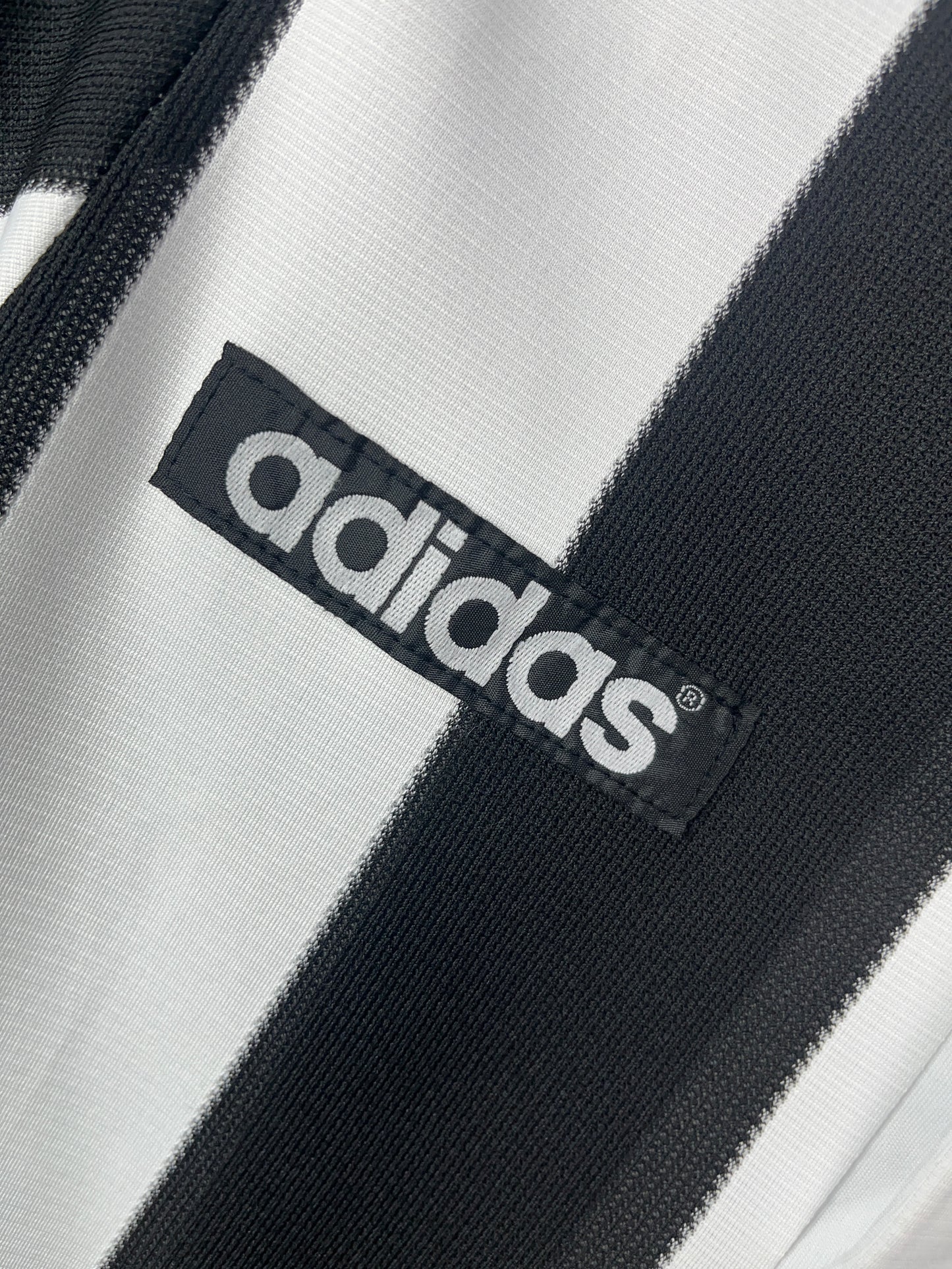 NEWCASTLE UNITED HOME 1995-1997 | RETRO JERSEY