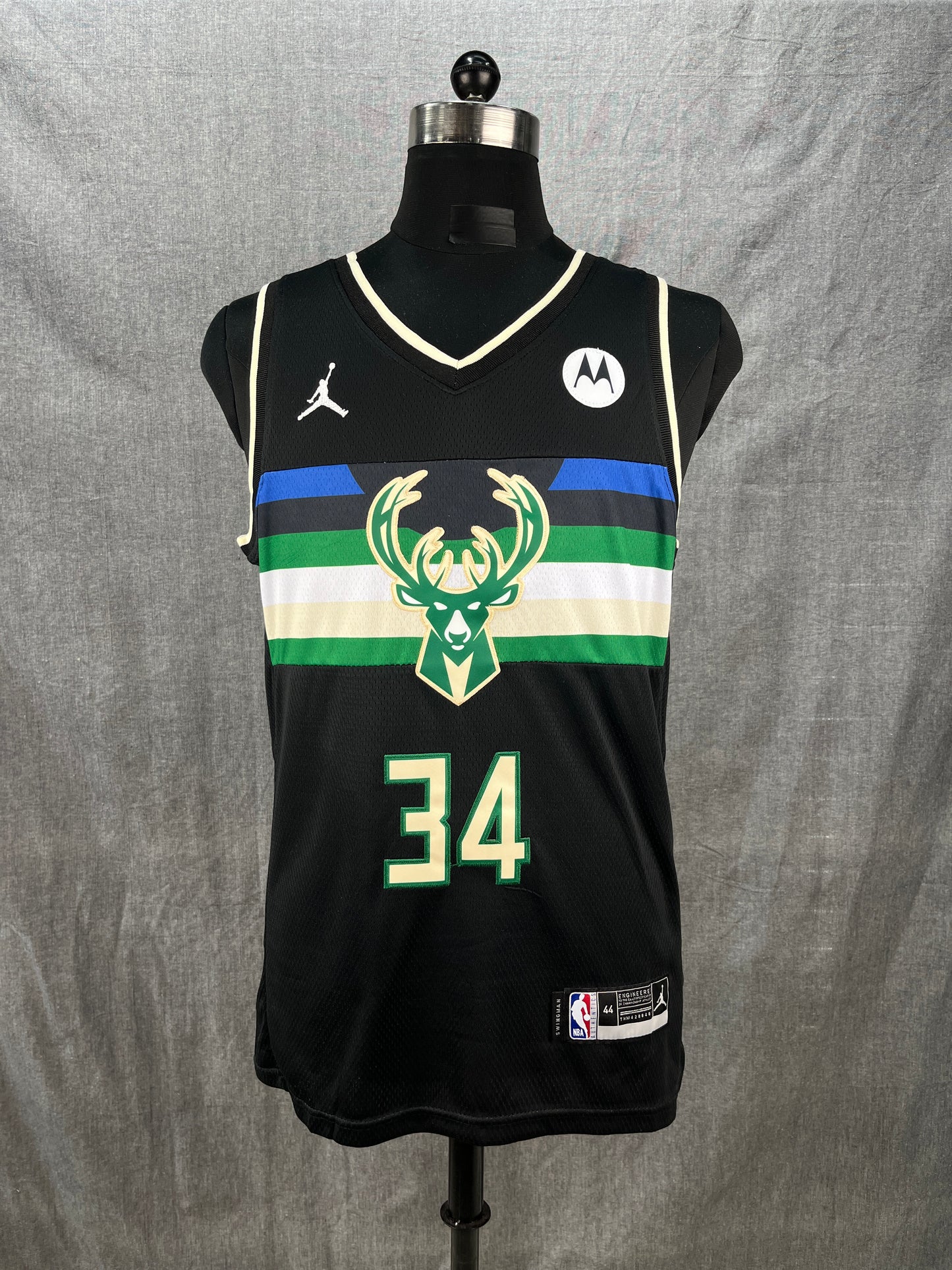 Giannis Antetokounmpo 34 Jordan Milwaukee Bucks Swingman Statement Jersey