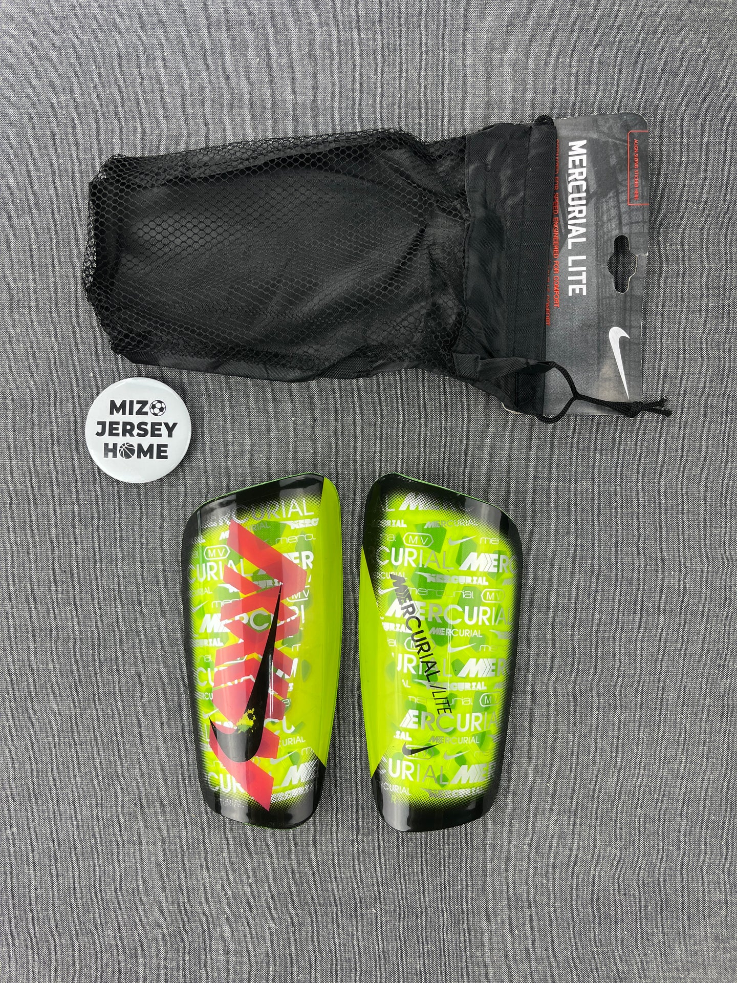 NIKE Unisex Mercurial Lite Shin Guard