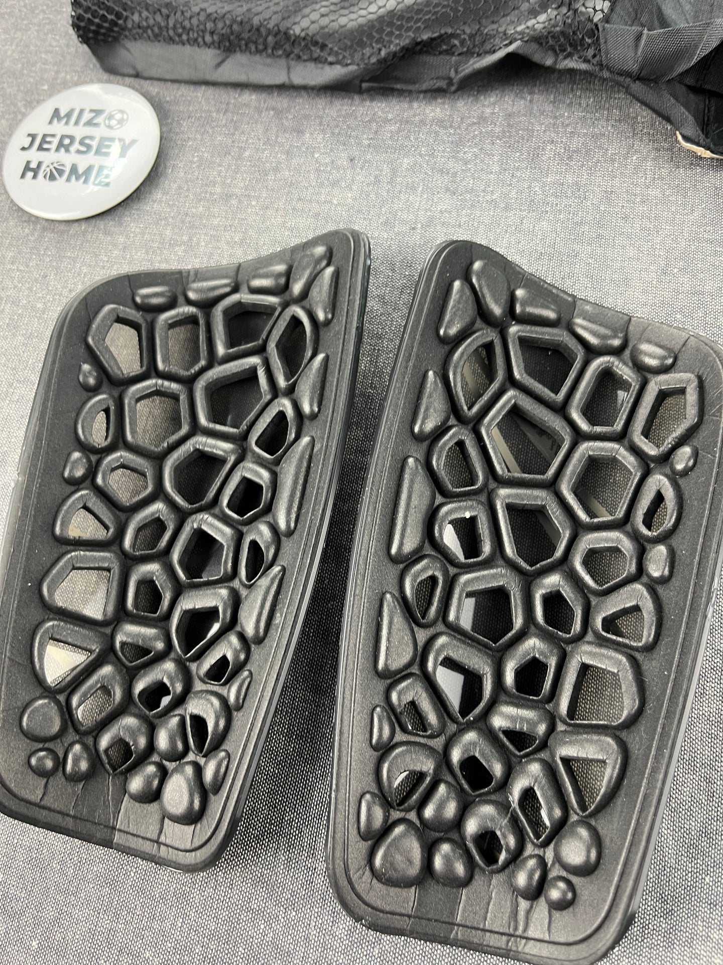 NIKE Mercurial Lite Shin Guard