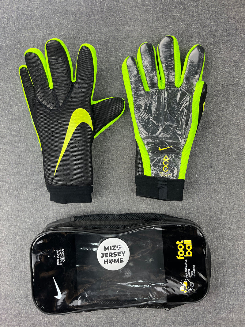 NIKE Black/Green Mercurial Touch Elite Goalkeeper Gloves