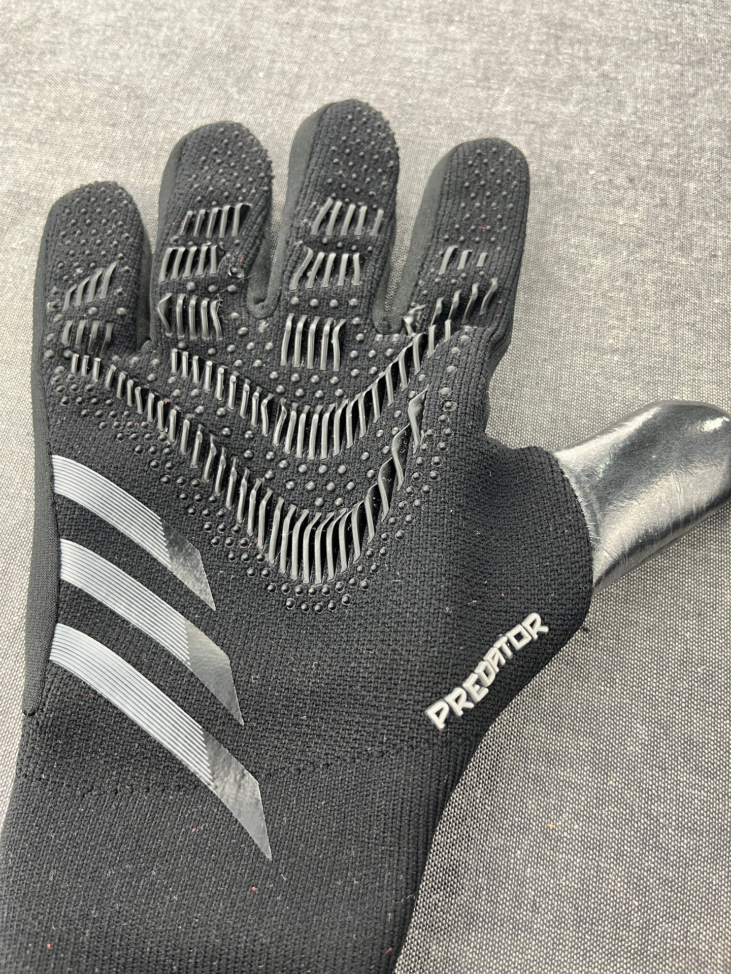 ADIDAS Predator Black Goalkeeper Gloves