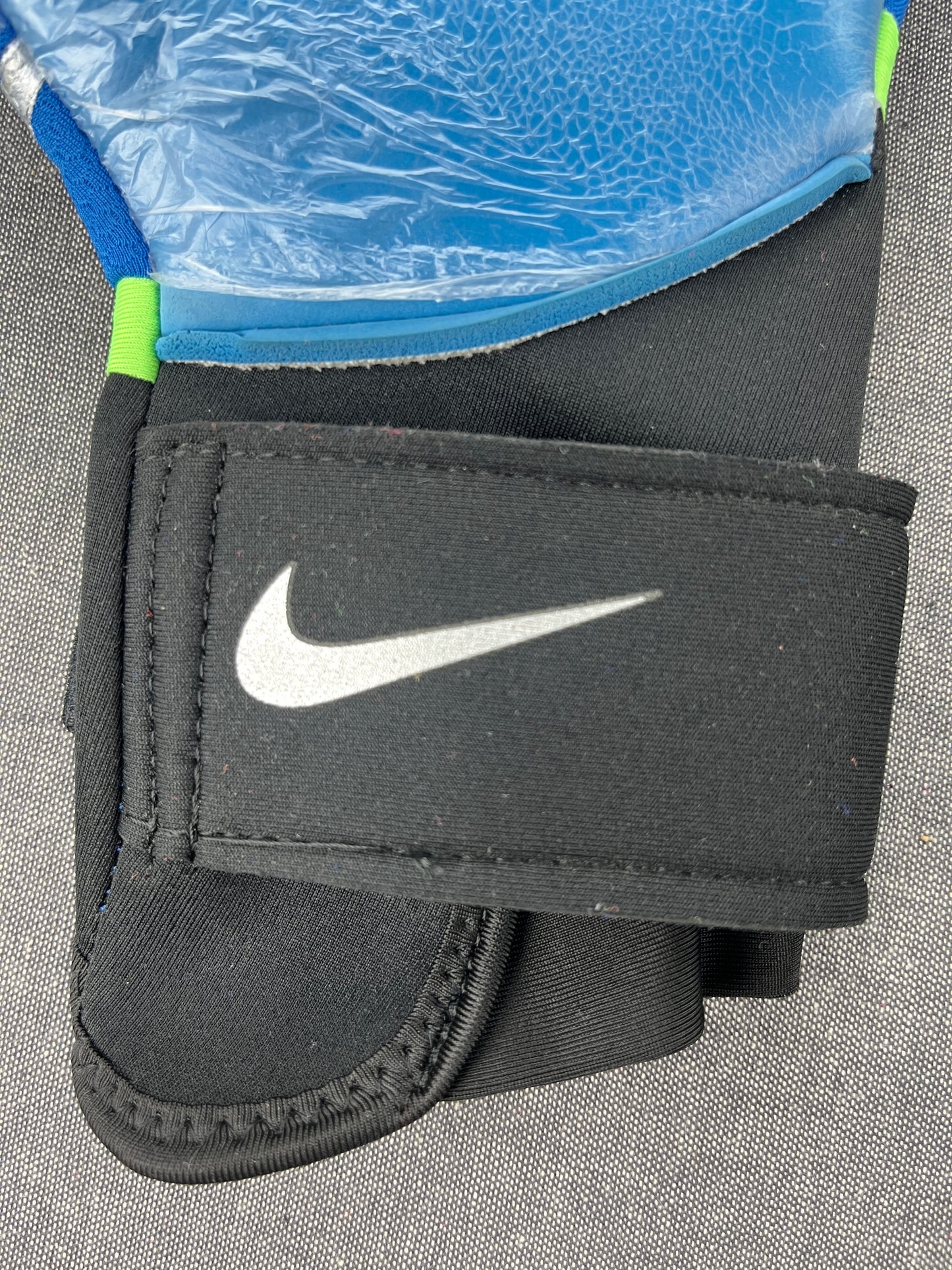 NIKE Blue Phantom Elite Goalkeeper Gloves