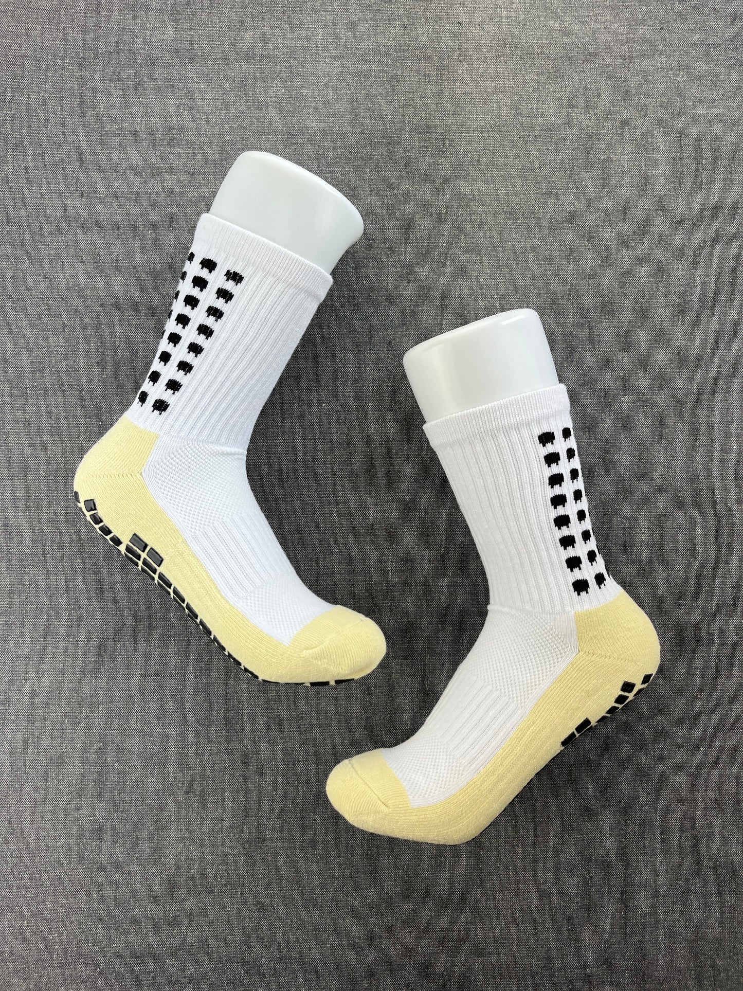 UNISEX Sports Grip Socks White