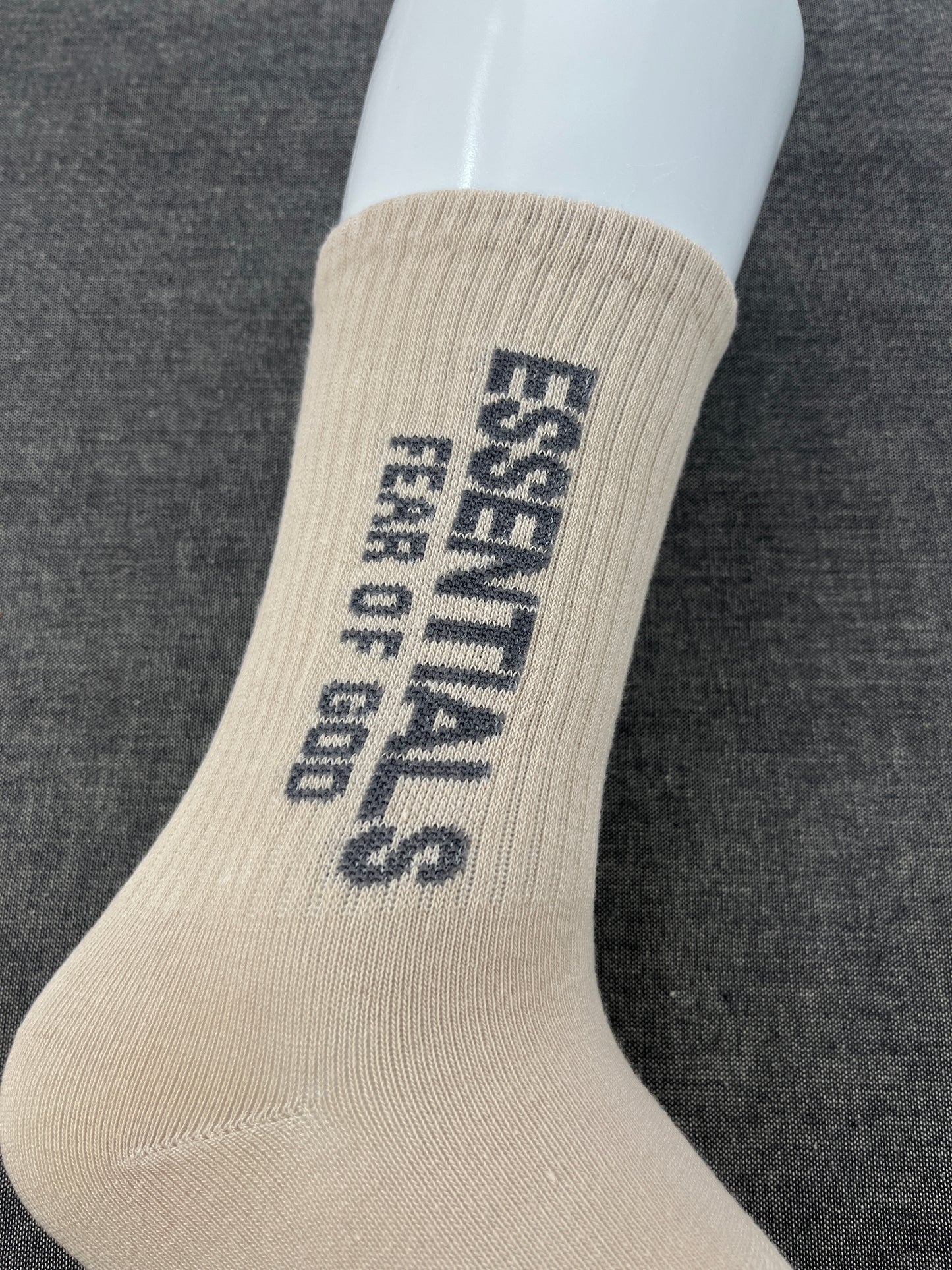 FEAR OF GOD Essentials Cream & Tan Crew Socks