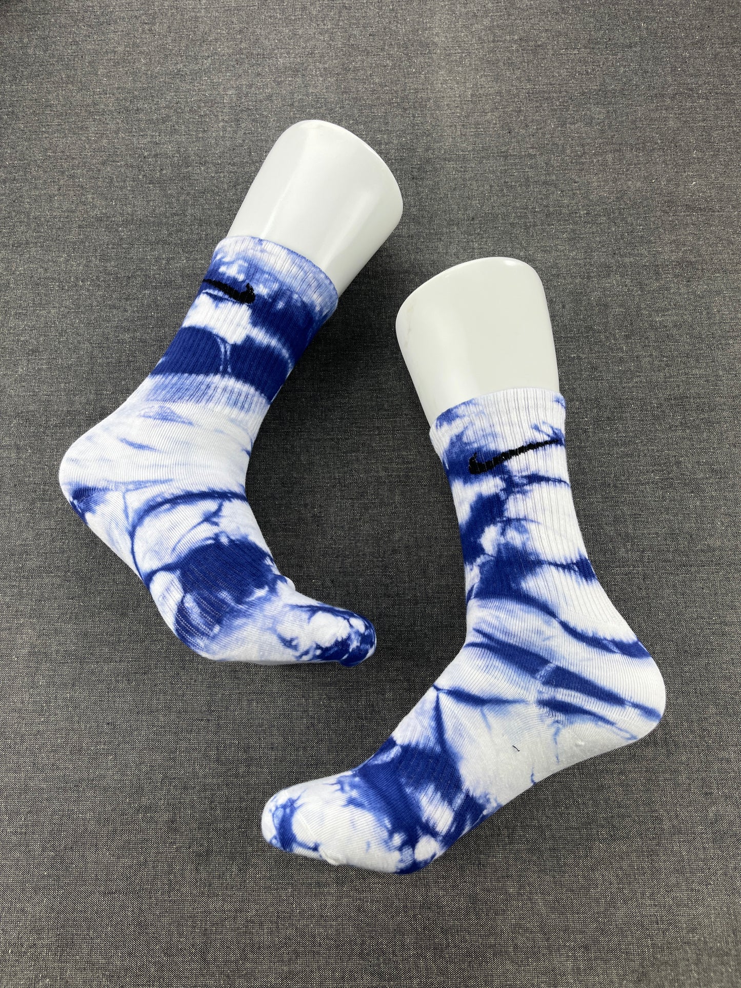 NIKE Tie-Dye White & Blue Crew Socks