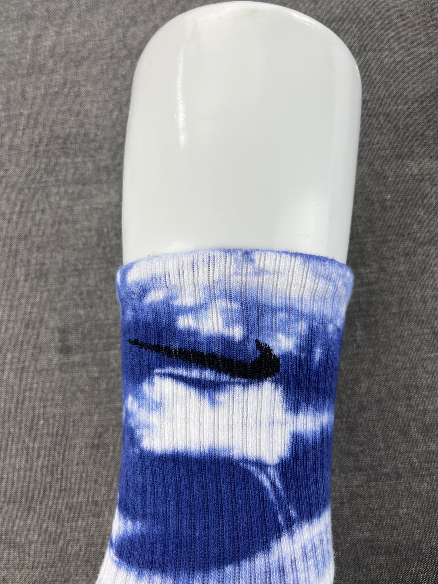 NIKE Tie-Dye White & Blue Crew Socks