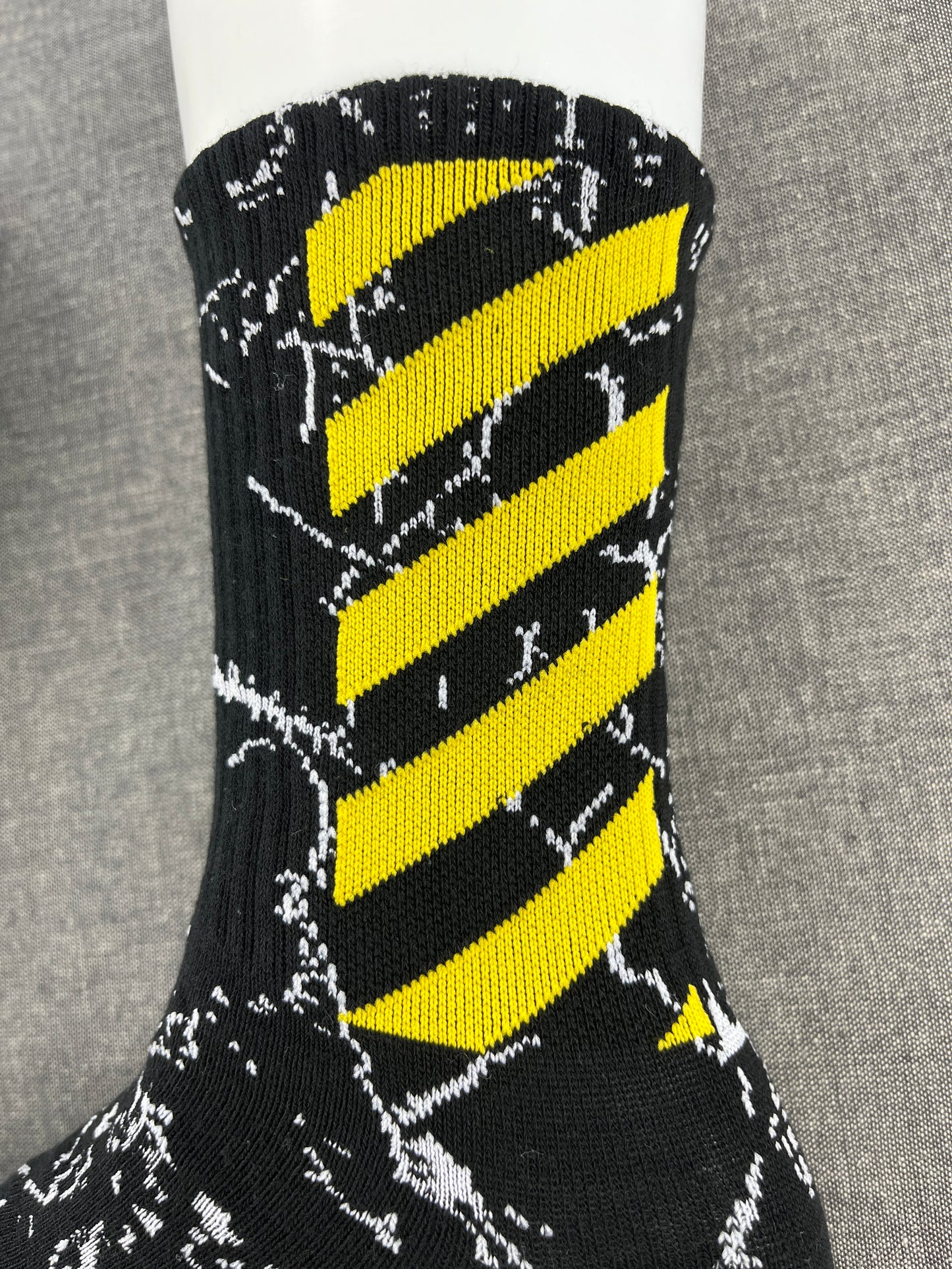 OFF-WHITE Marble Black Crew Socks