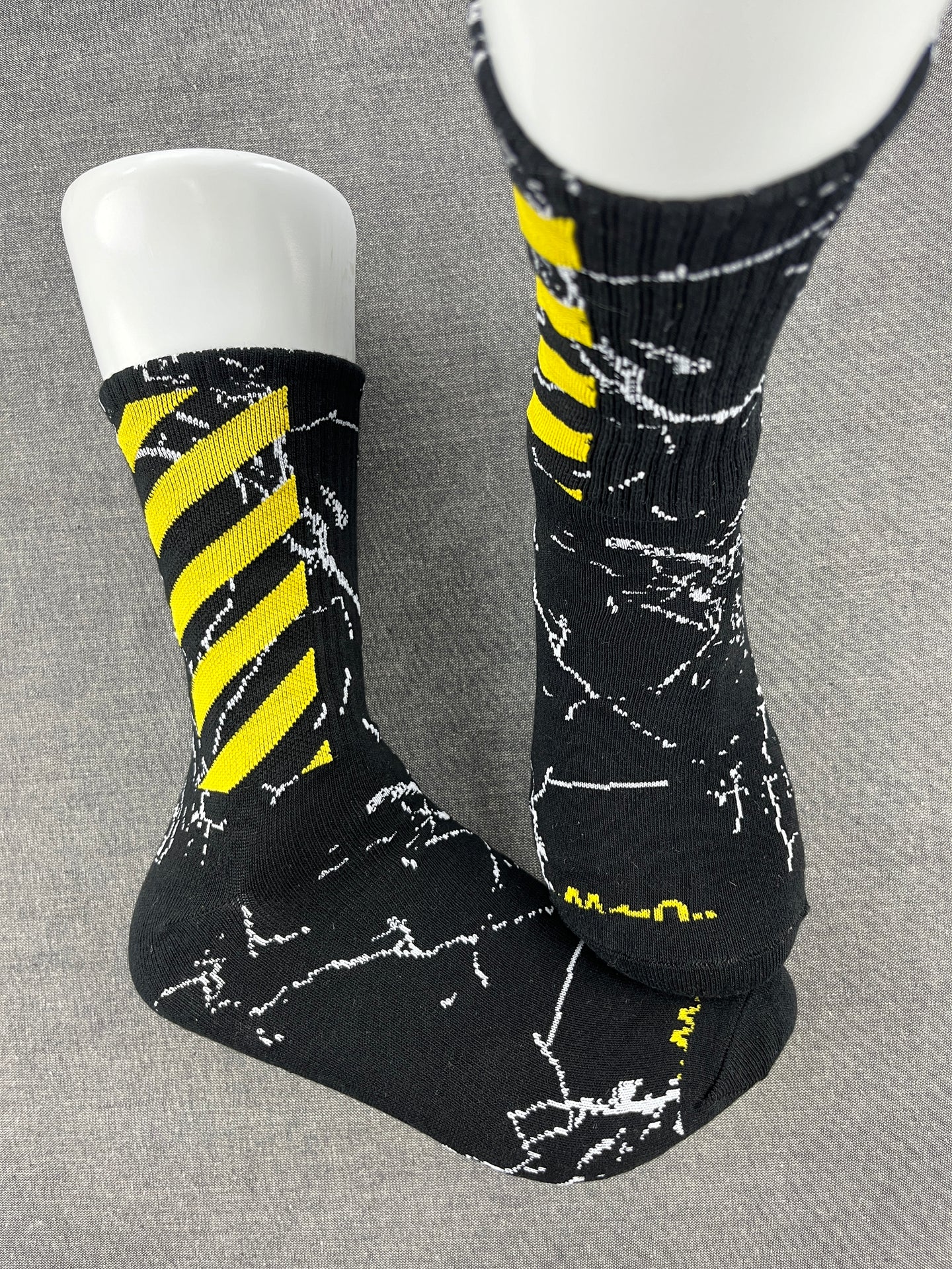 OFF-WHITE Marble Black Crew Socks