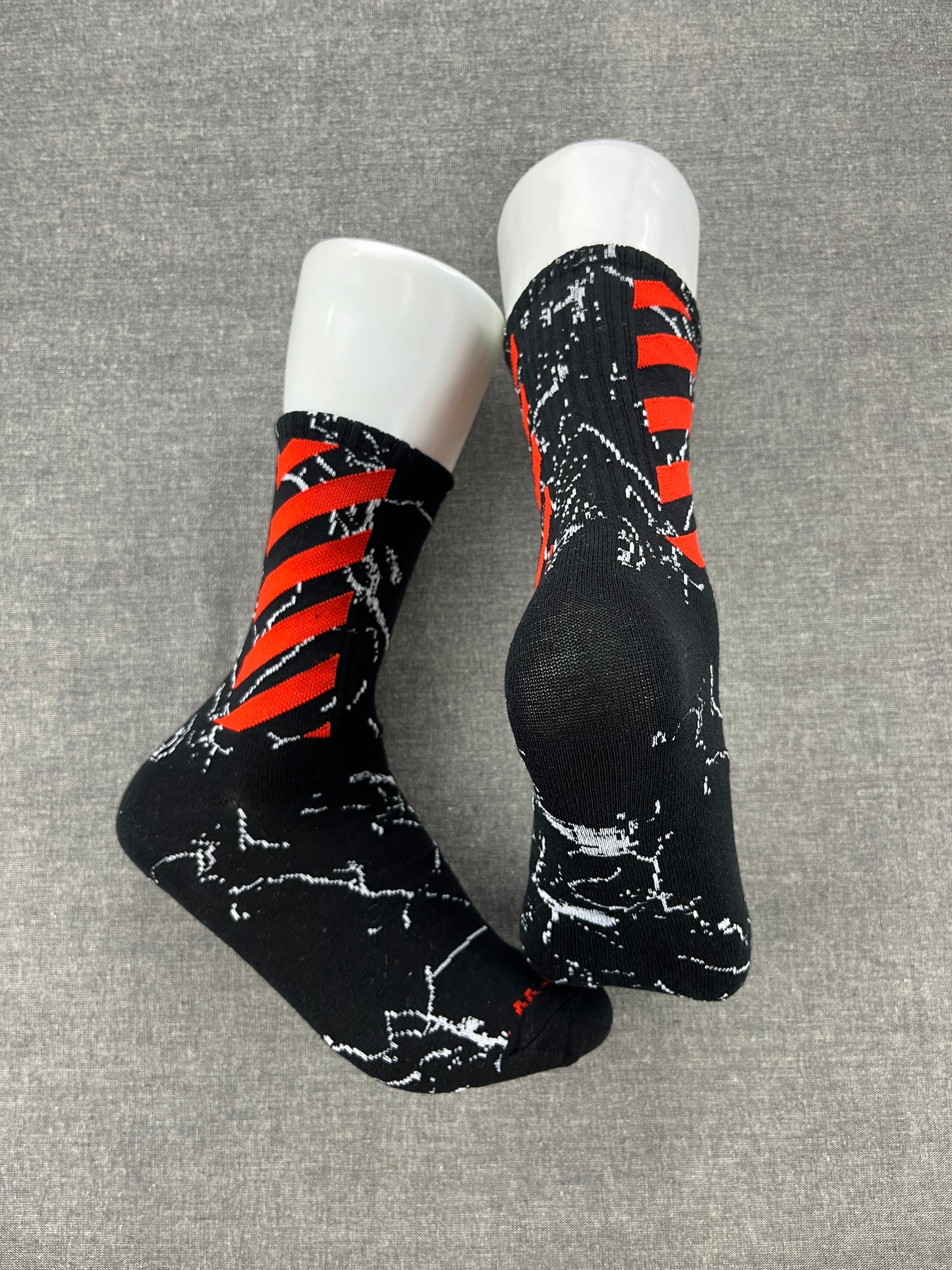 OFF-WHITE Marble Crew Socks