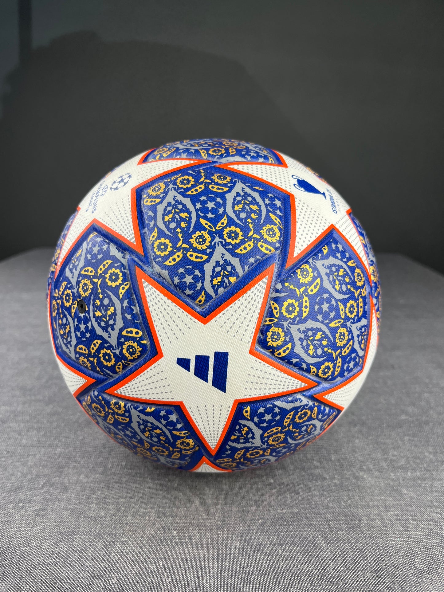 Adidas Istanbul Finale 23/24 Match Ball (Size-4)